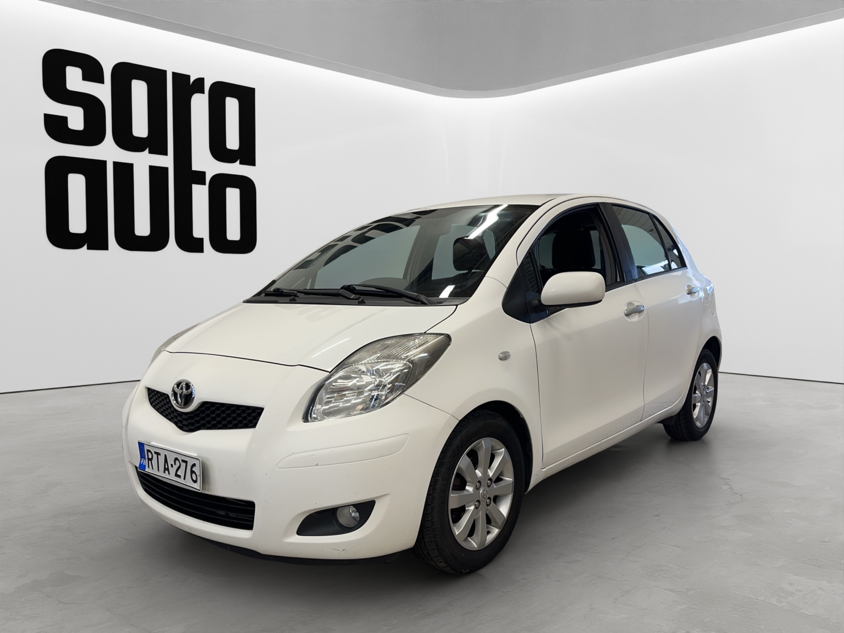 Toyota Yaris 2011 – kuva 8