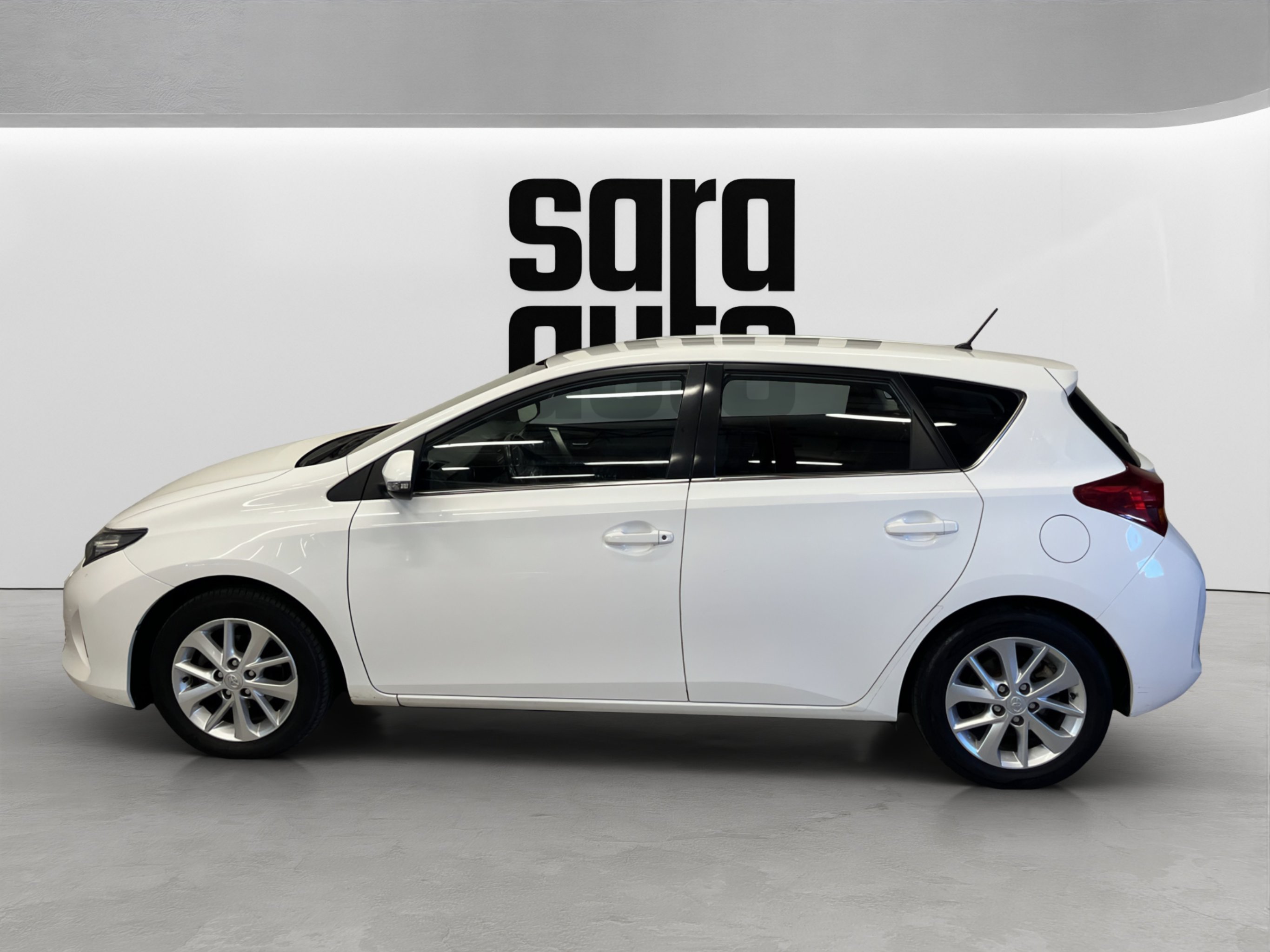 Toyota Auris kuva 6