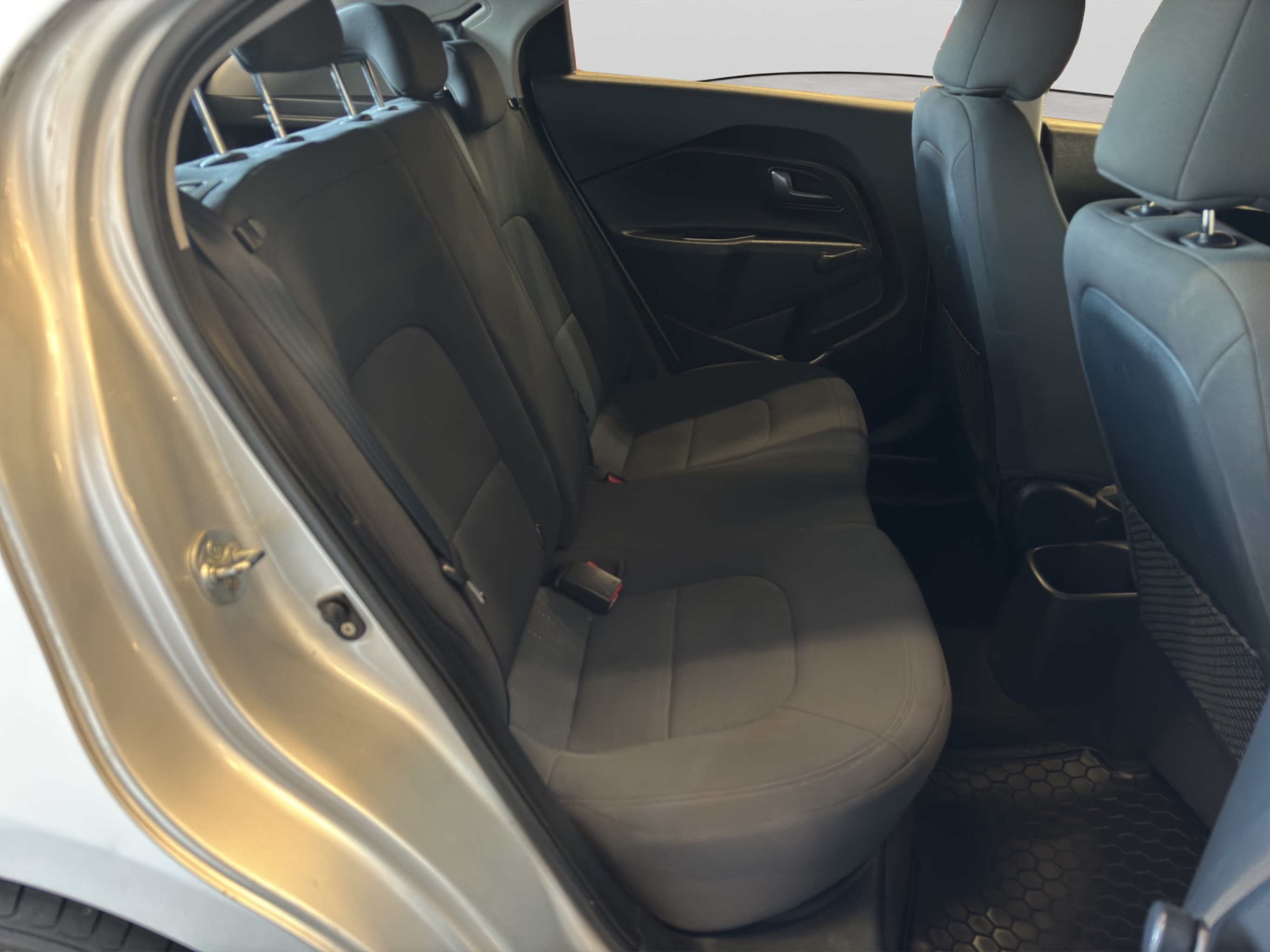 Kia Rio 2013 – kuva 17