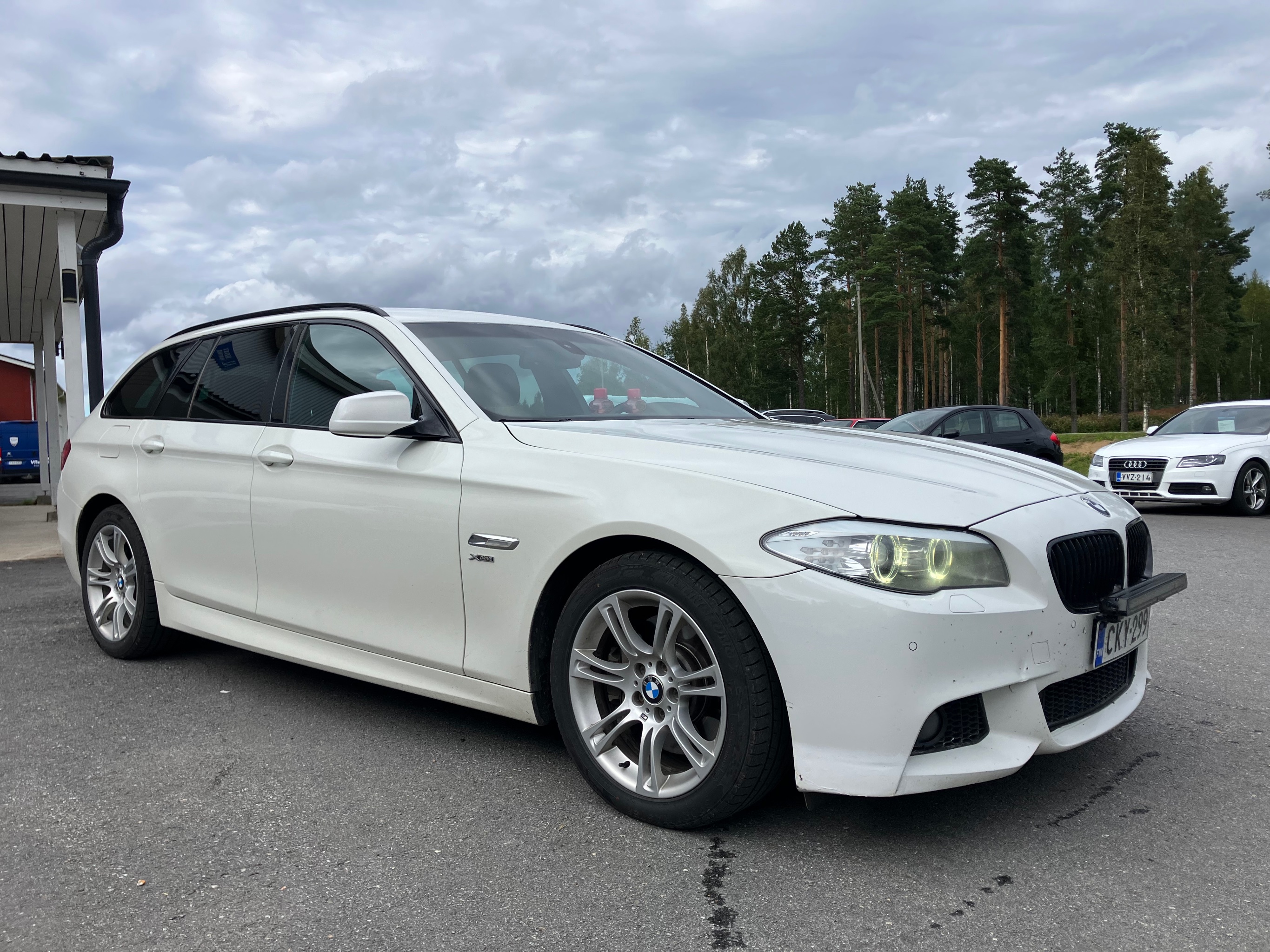 BMW 530