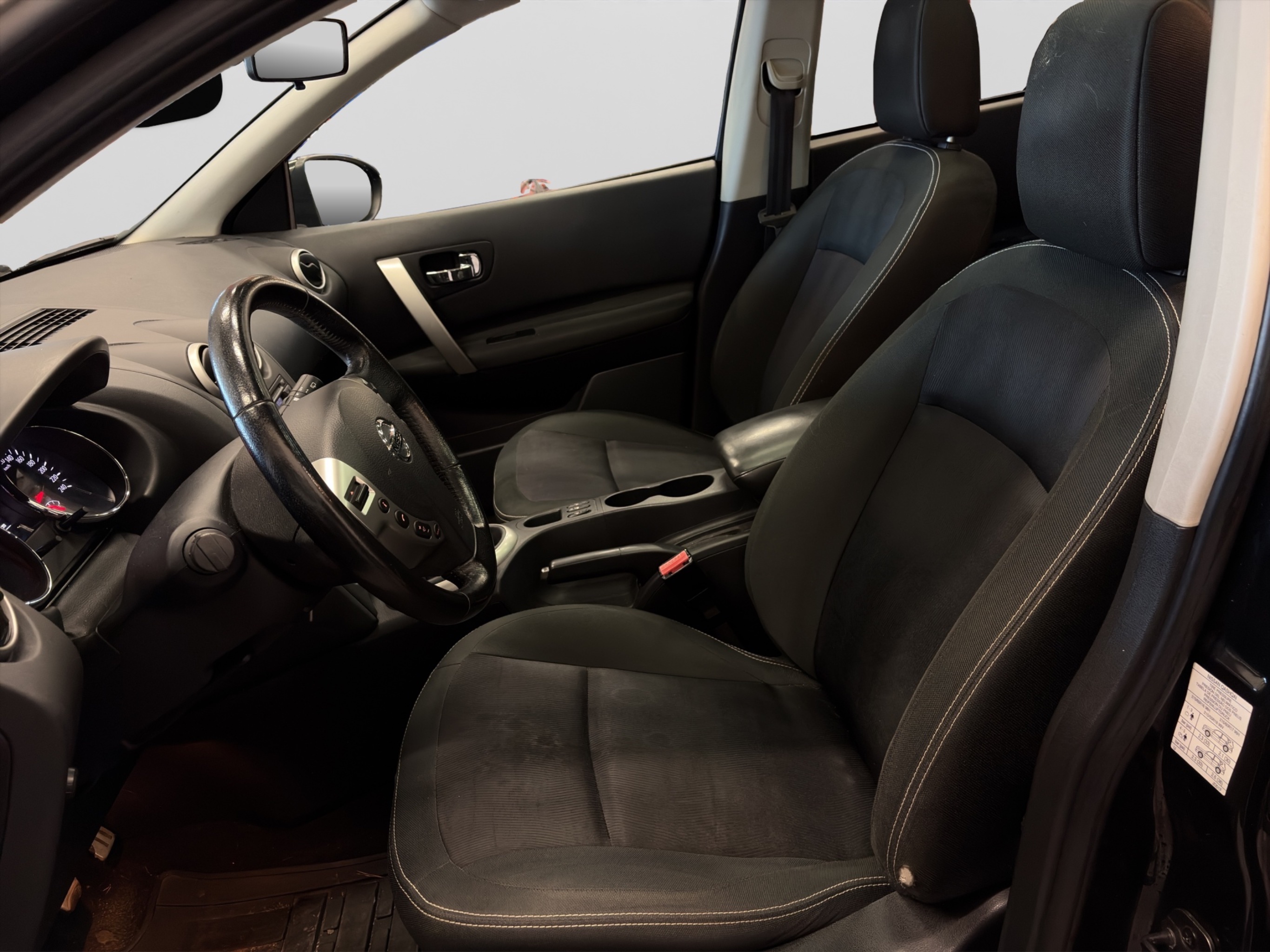 Nissan Qashqai 2012 – kuva 12