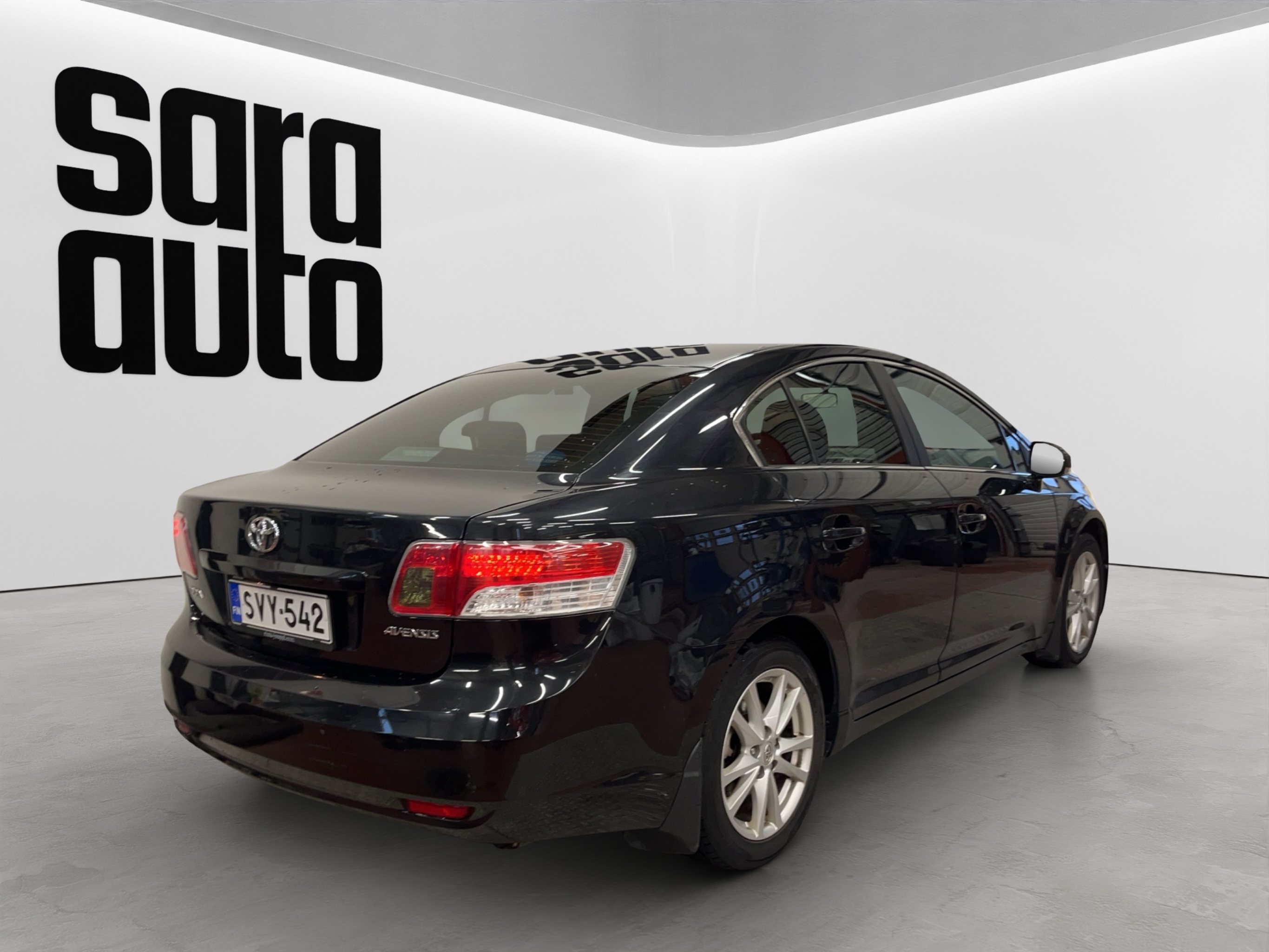 Toyota Avensis 2010 – kuva 3