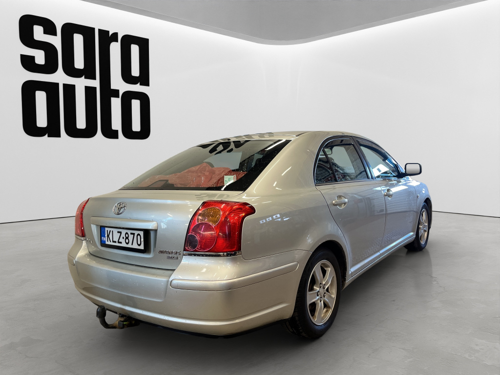 Toyota Avensis kuva 3