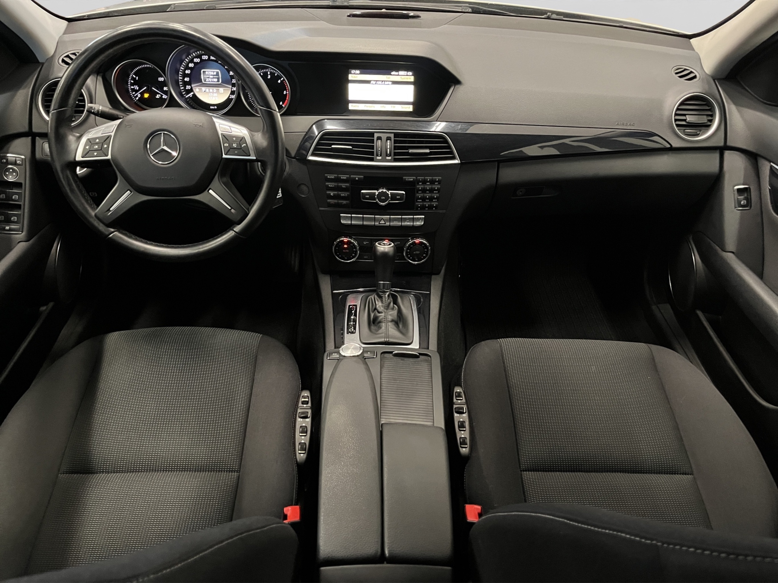 Mercedes-Benz C kuva 16