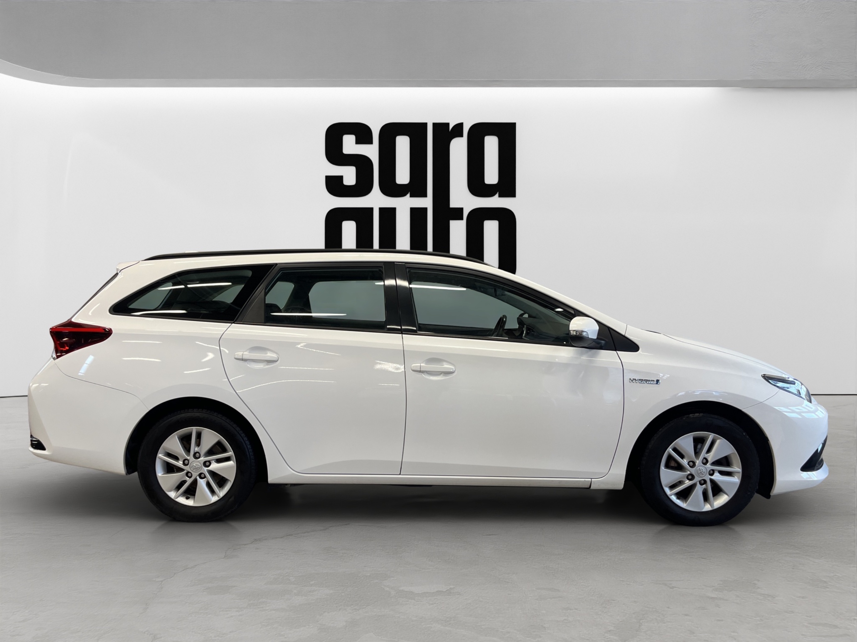 Toyota Auris kuva 2
