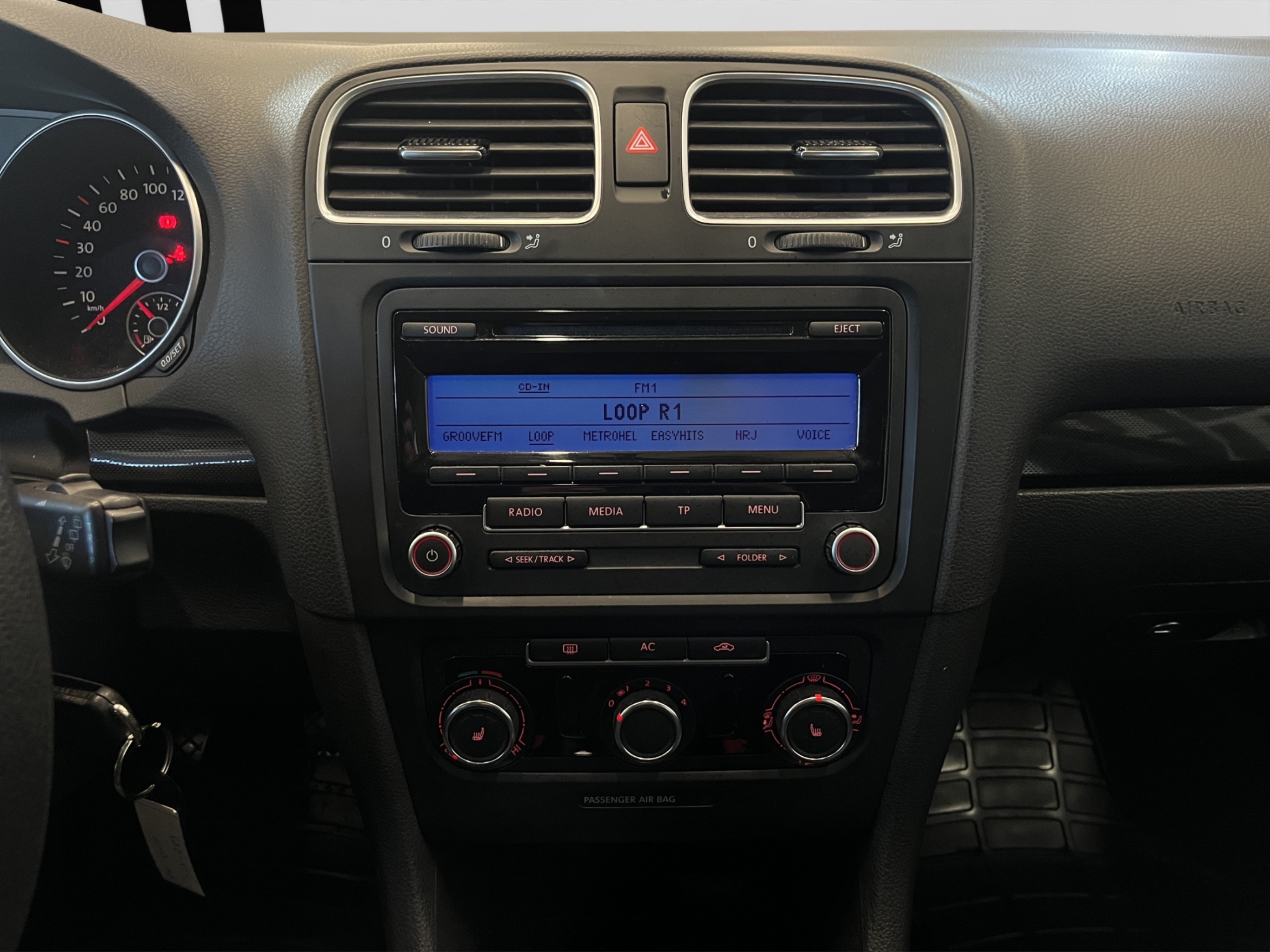 Volkswagen Golf 2011 – kuva 16