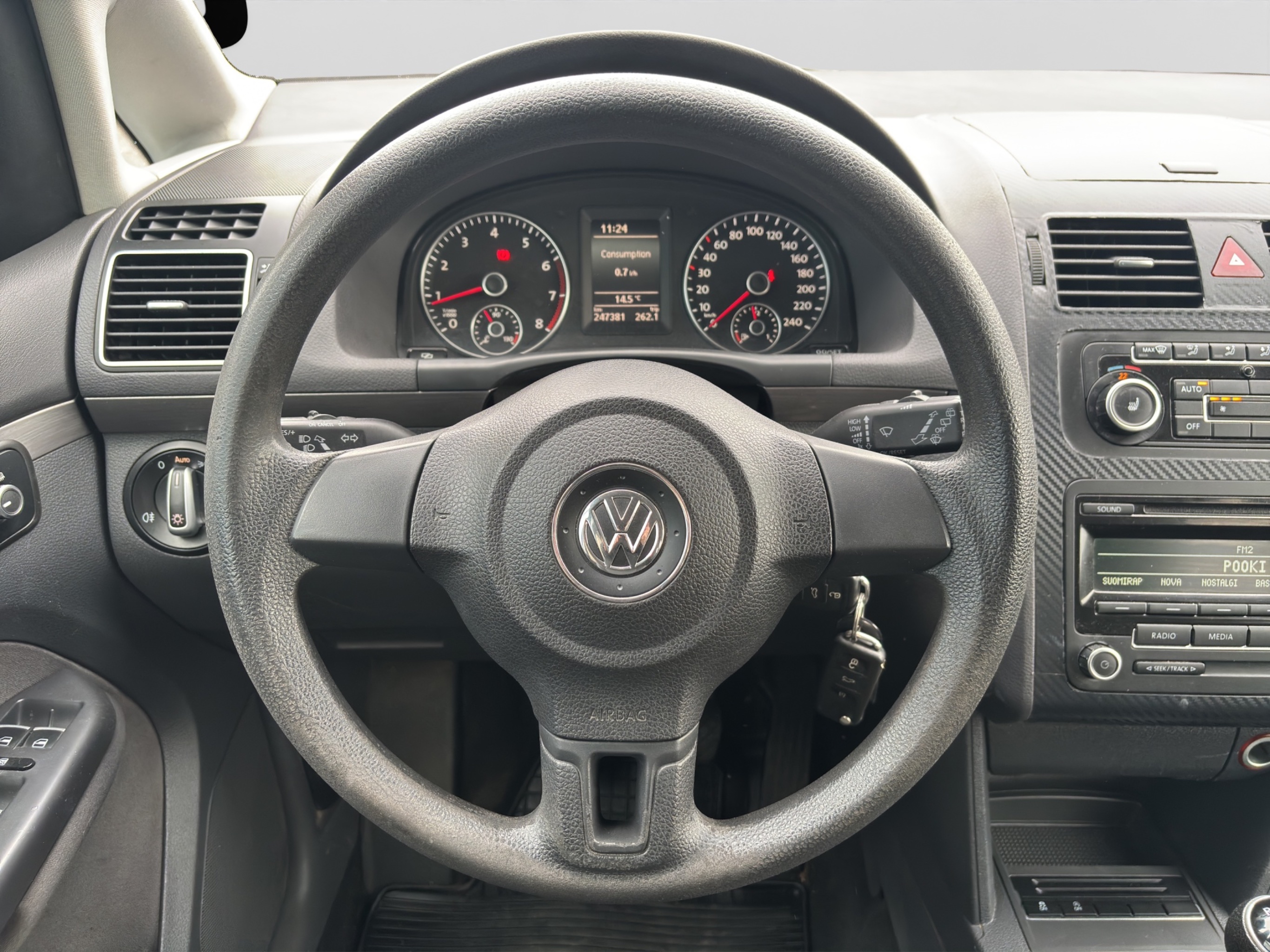 Volkswagen Touran 2012 – kuva 19