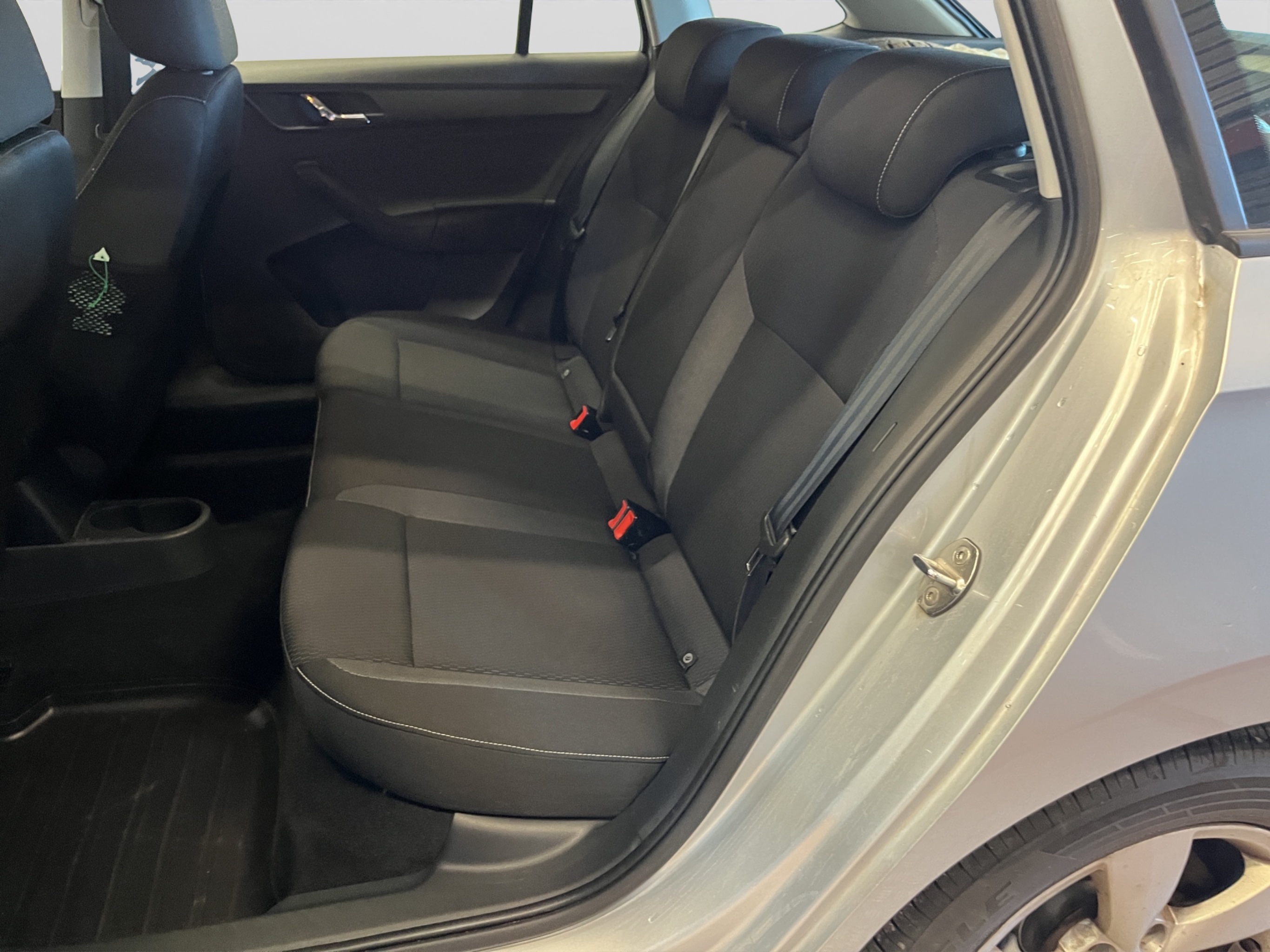 Skoda Rapid 2014 – kuva 4