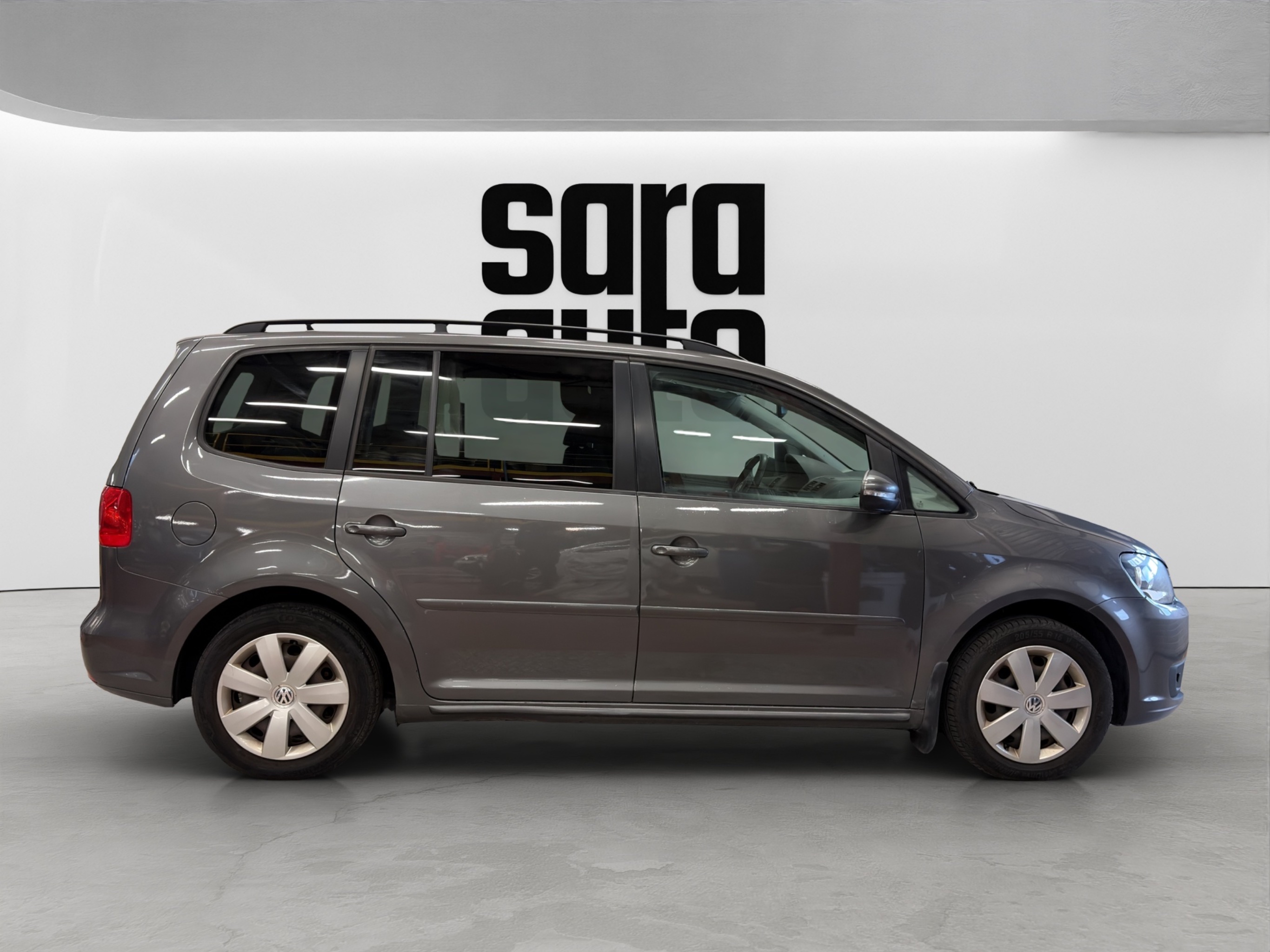 Volkswagen Touran 2012 – kuva 3