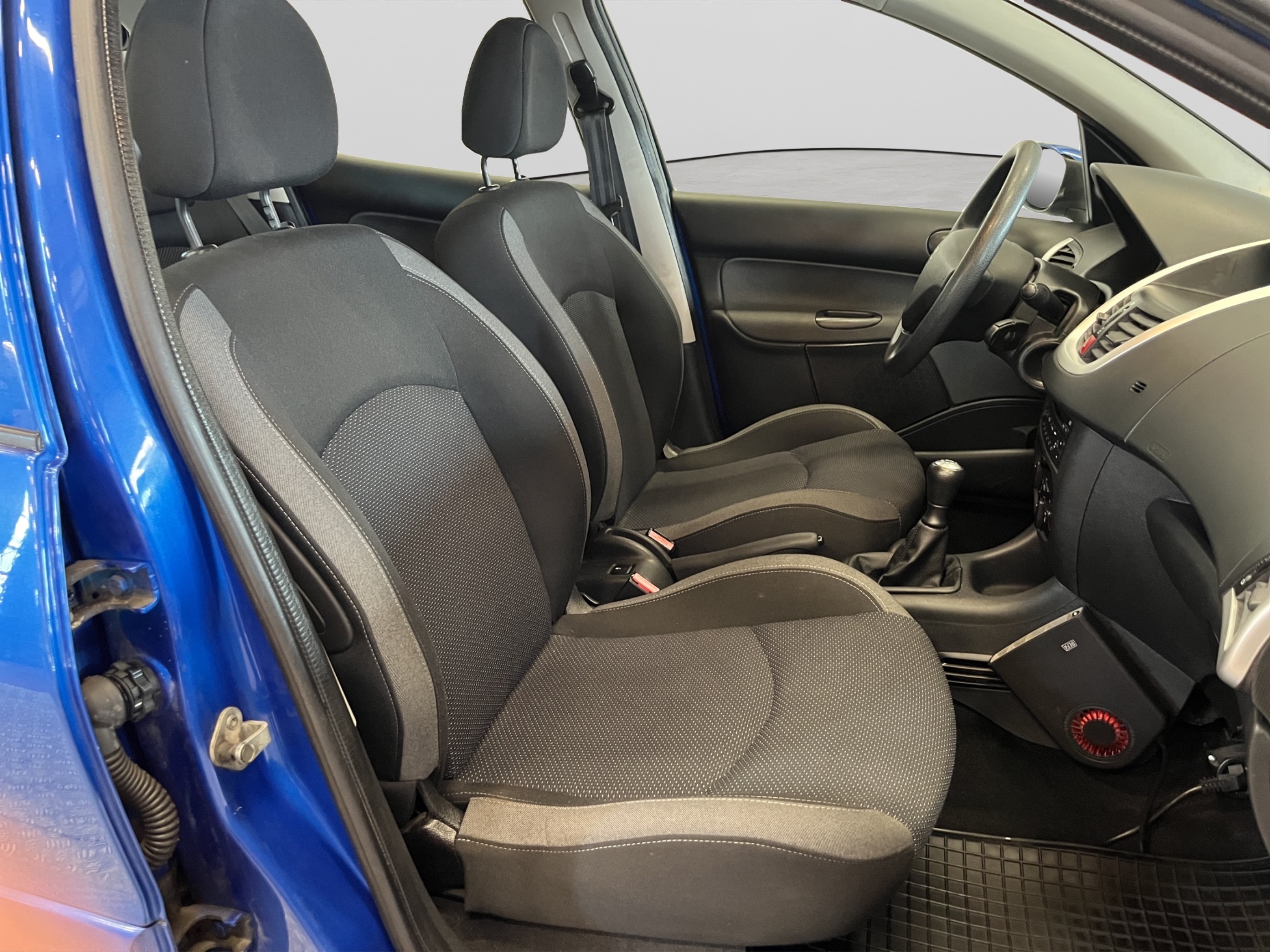 Peugeot 206+ 2010 – kuva 13