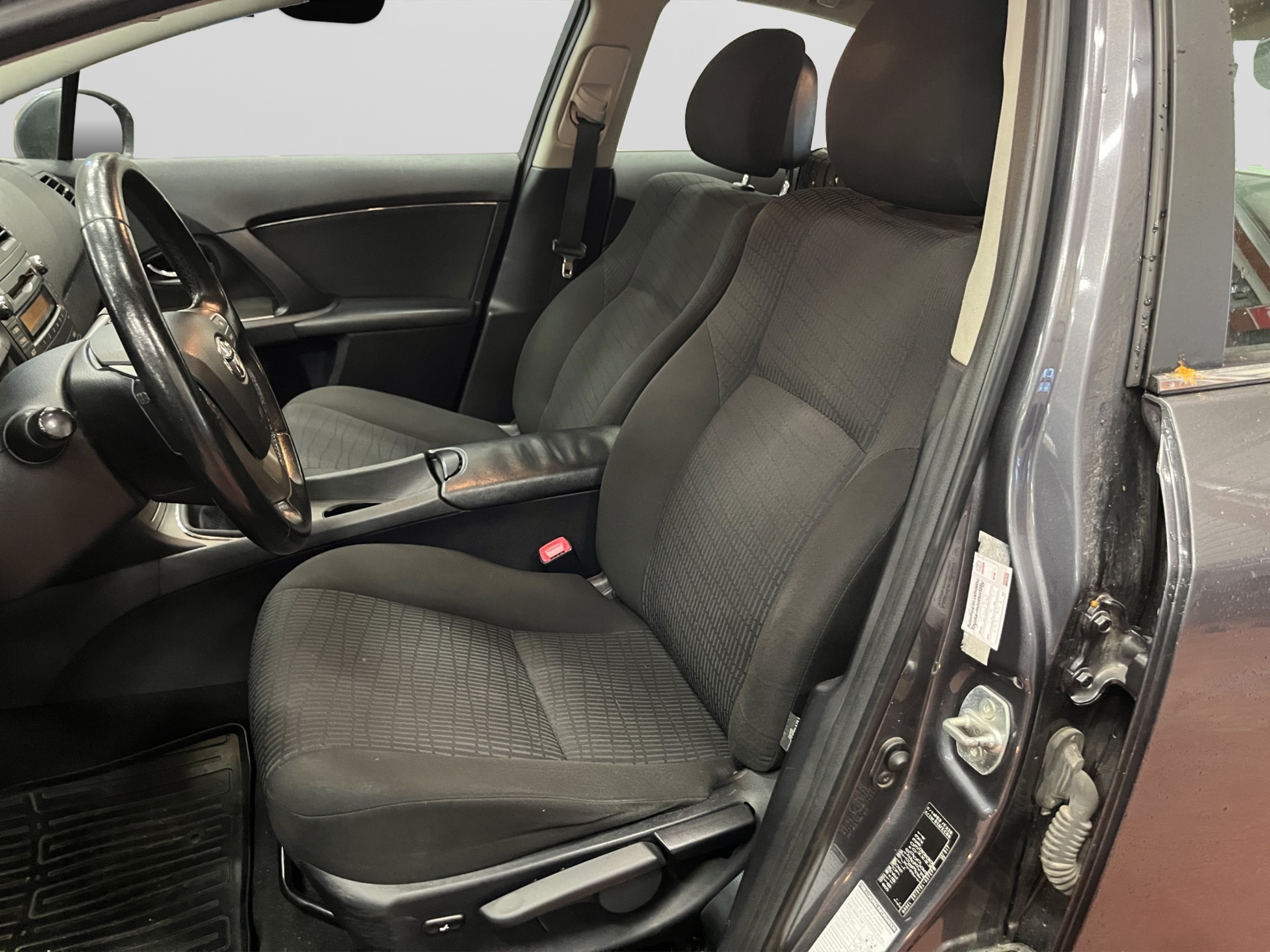 Toyota Avensis 2009 – kuva 5