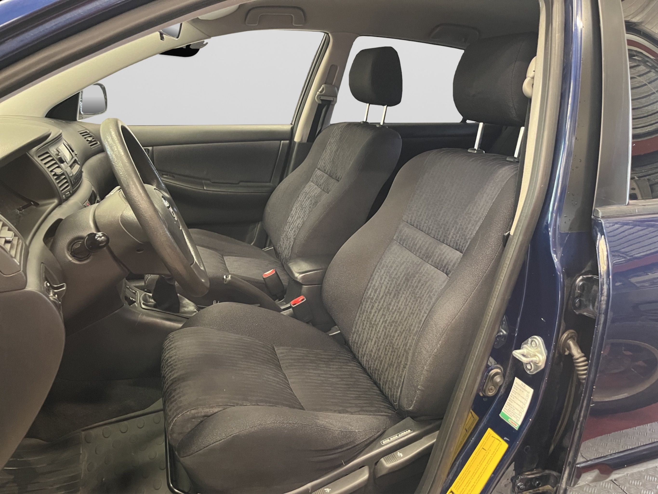 Toyota Corolla 2004 – kuva 11