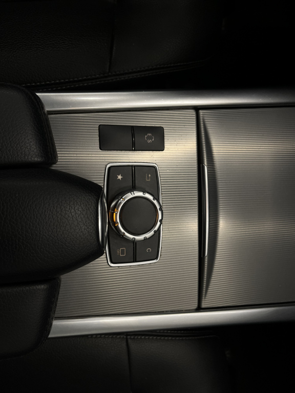Mercedes-Benz E kuva 25