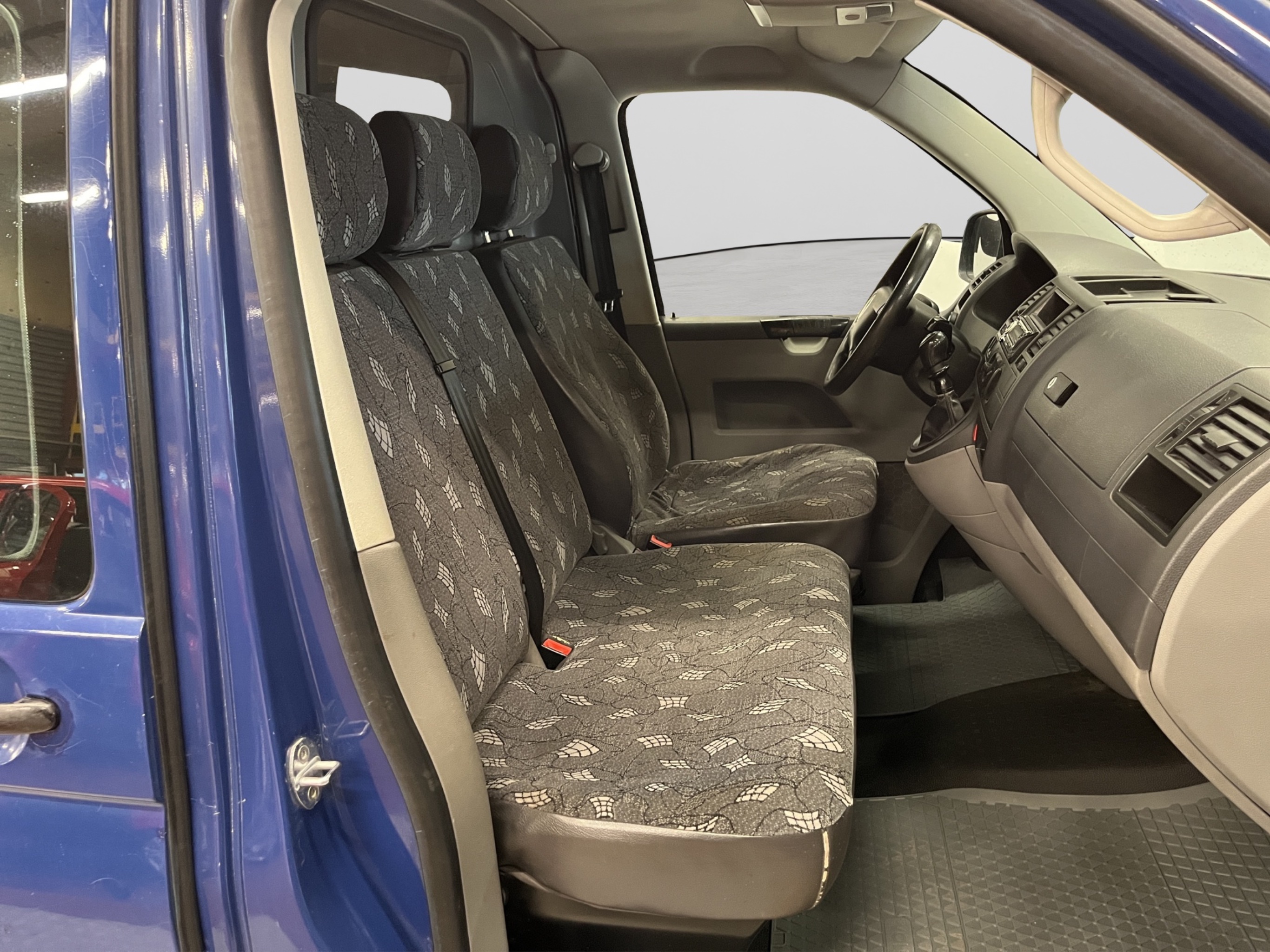 Volkswagen Transporter 2005 – kuva 12