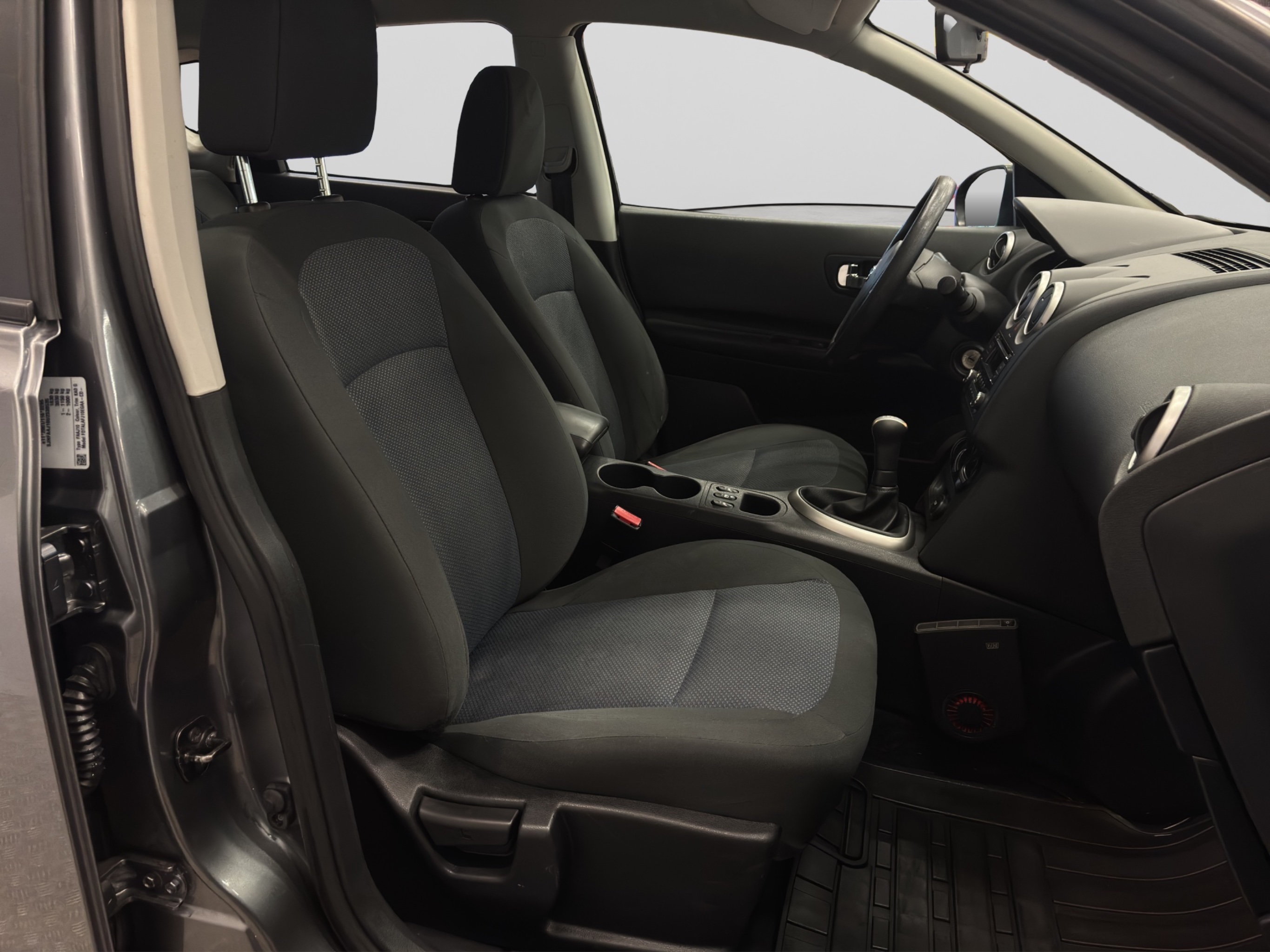 Nissan Qashqai 2012 – kuva 13