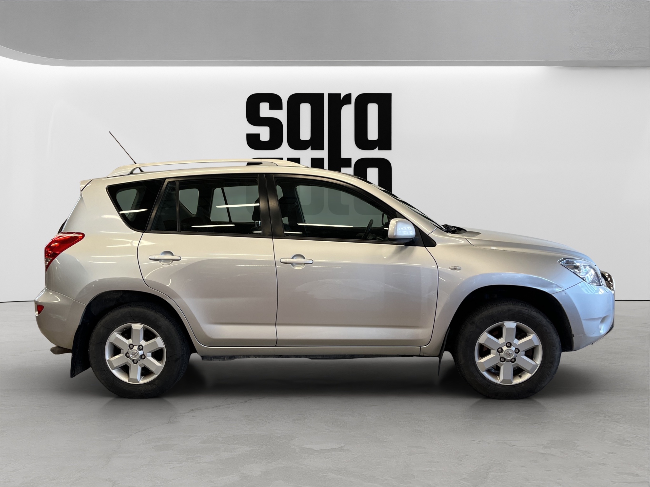 Toyota RAV4 2006 – kuva 2