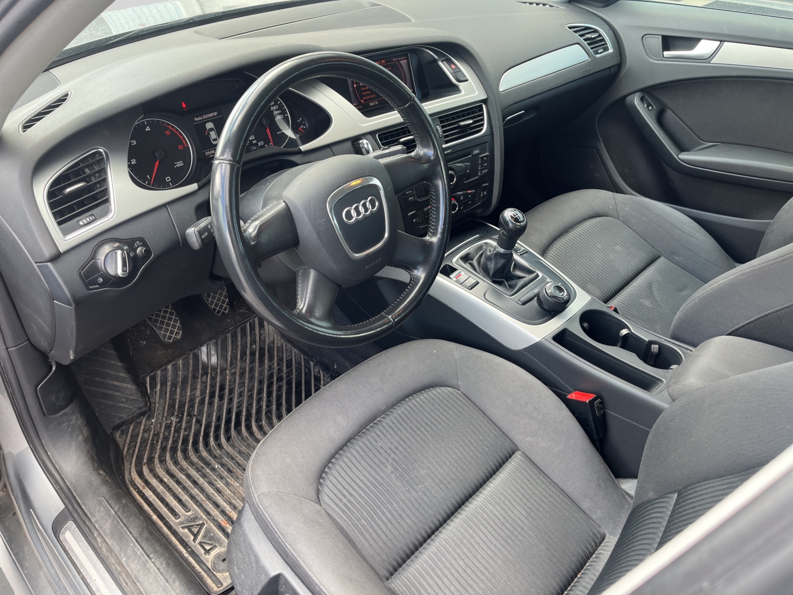 Audi A4 kuva 11