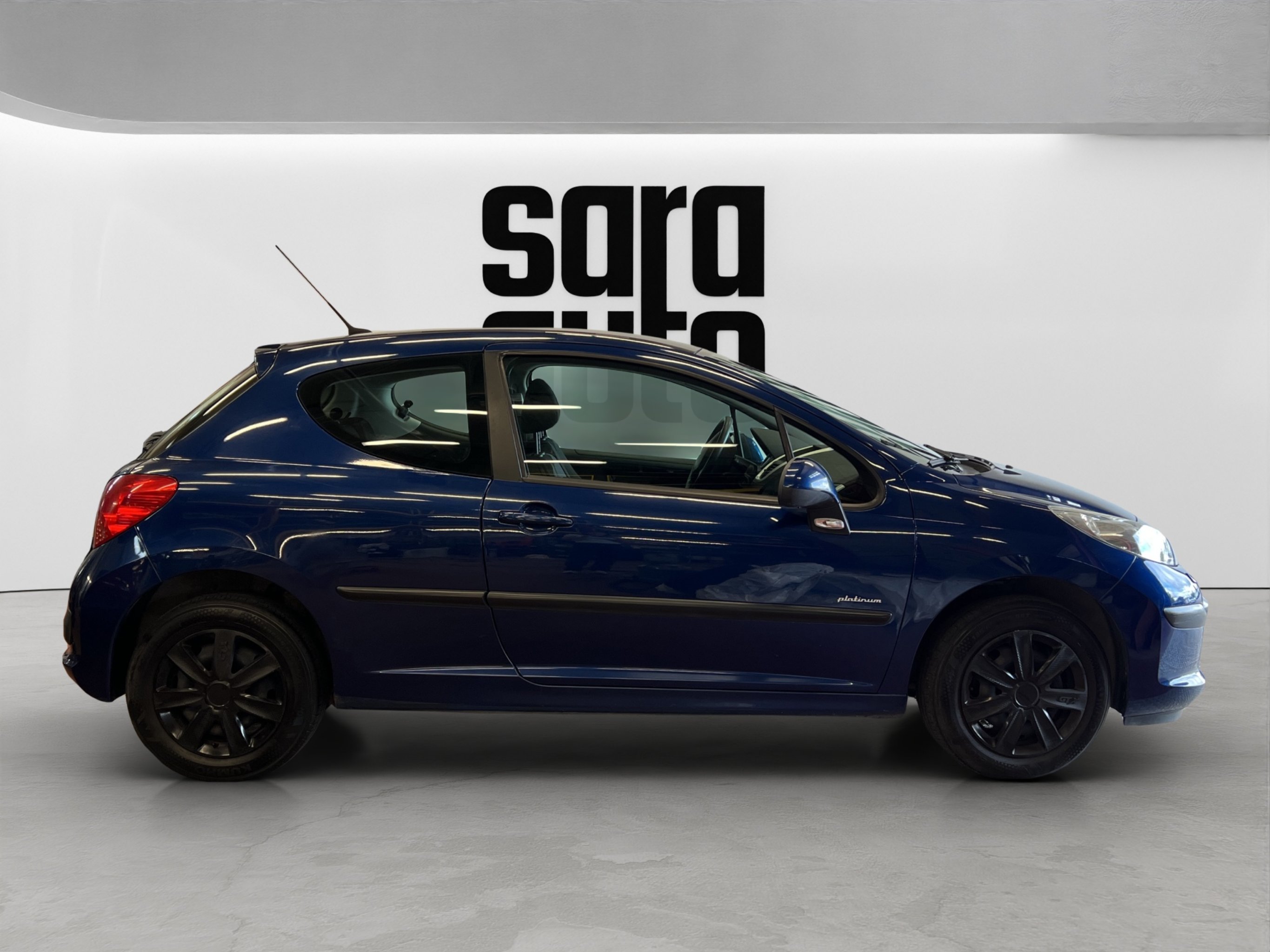 Peugeot 207 2009 – kuva 2