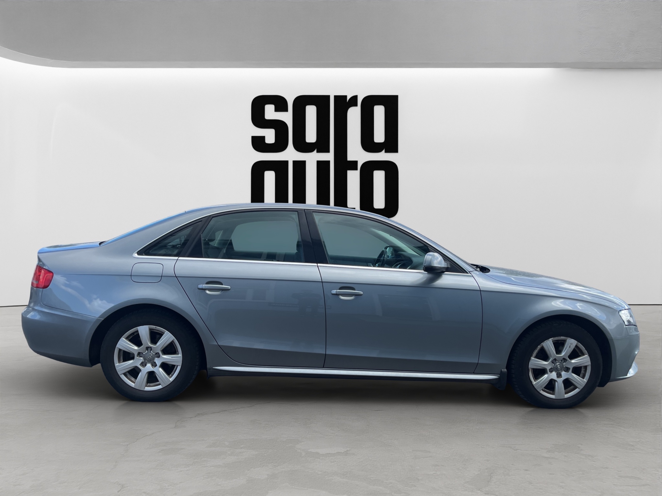 Audi A4 kuva 2