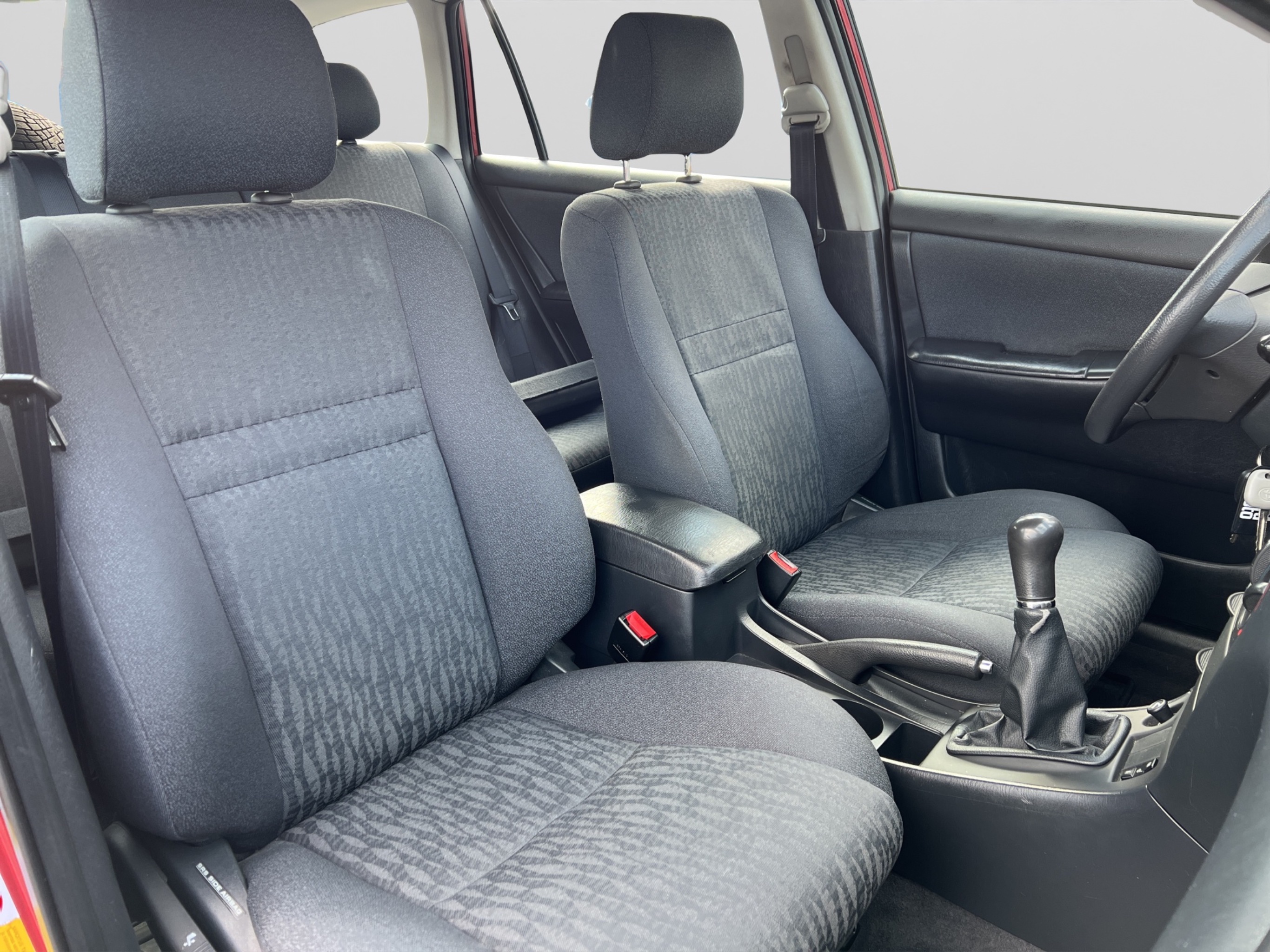 Toyota Corolla 2004 – kuva 13