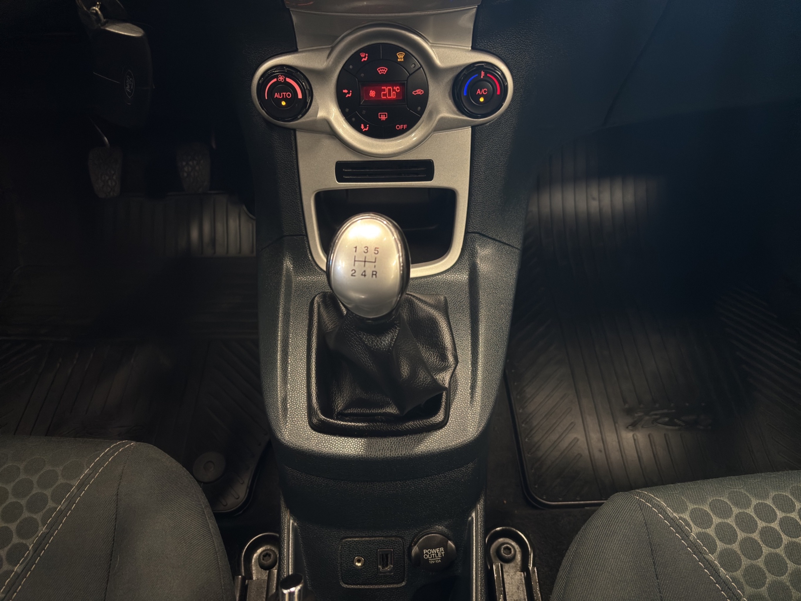 Ford Fiesta 2011 – kuva 17