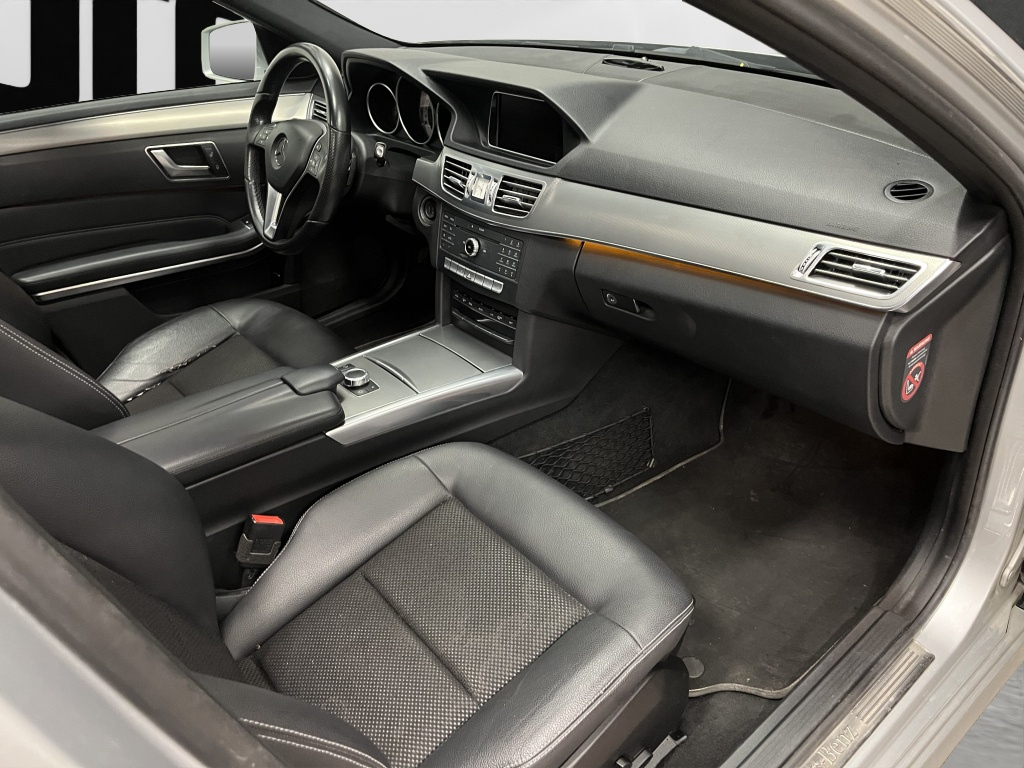 Mercedes-Benz E kuva 13