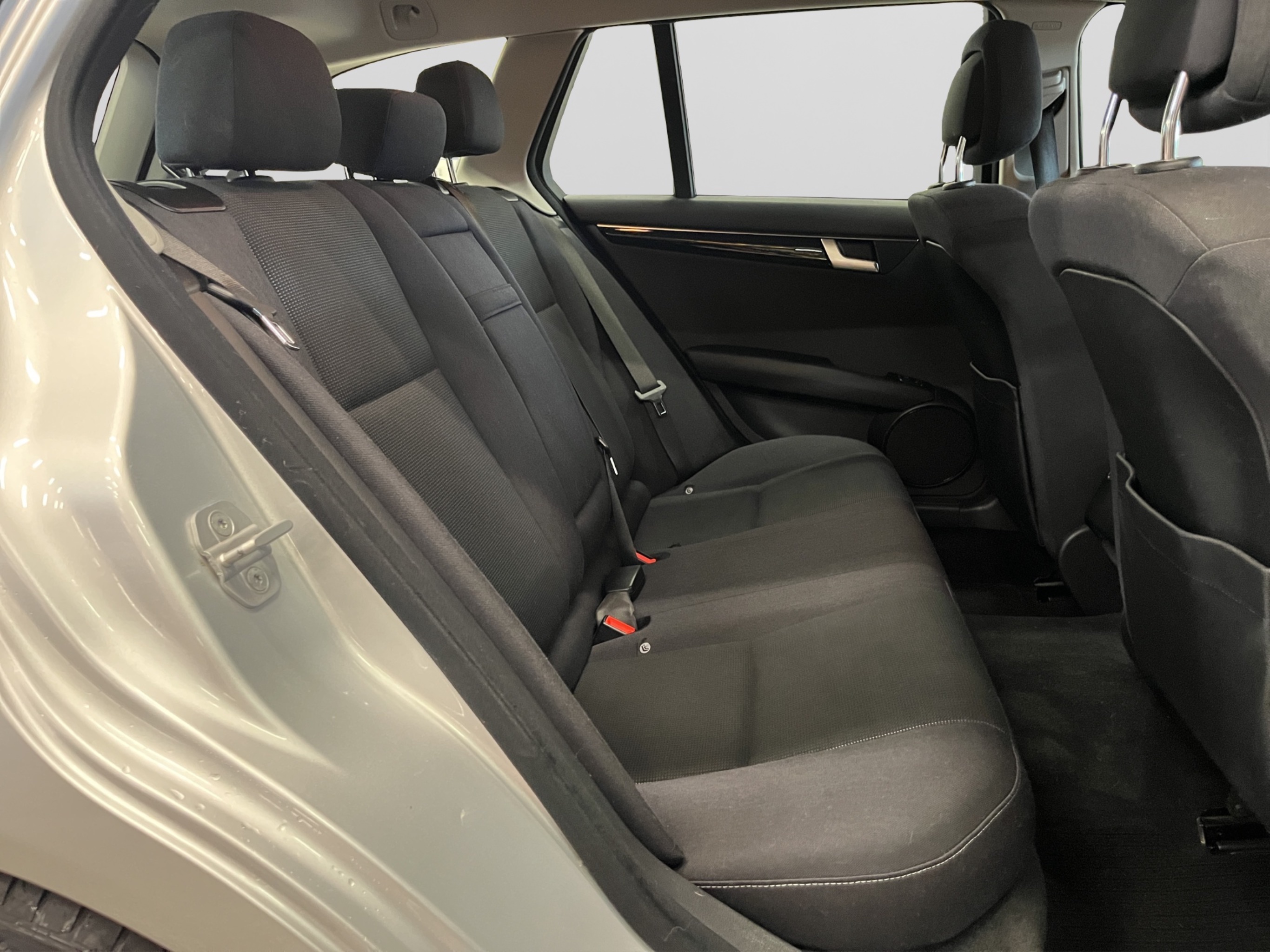 Mercedes-Benz C kuva 14