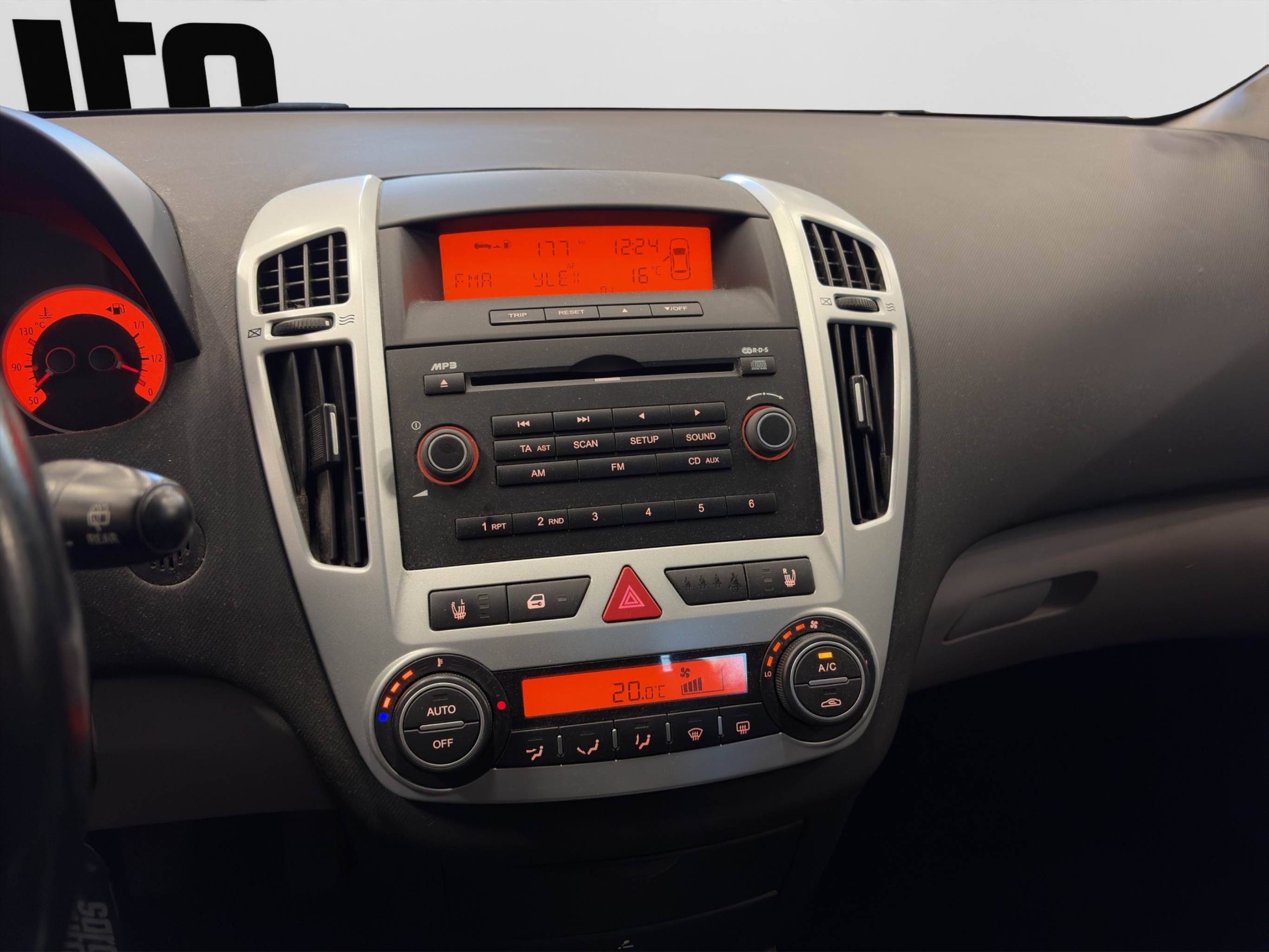 Kia Ceed 2009 – kuva 5