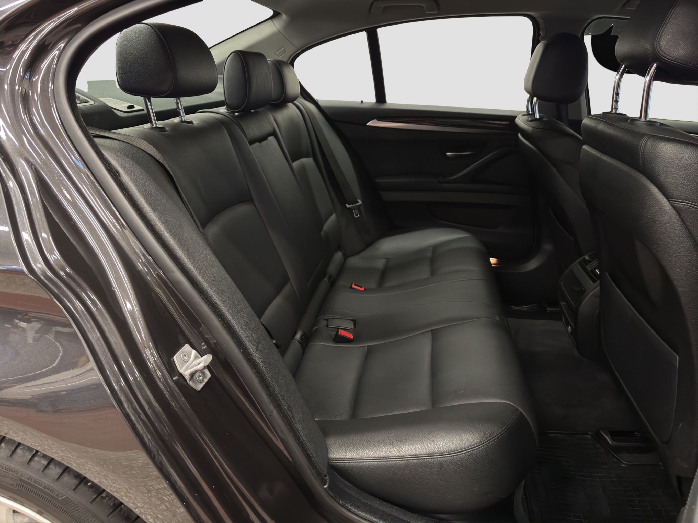 BMW 520 2016 – kuva 14