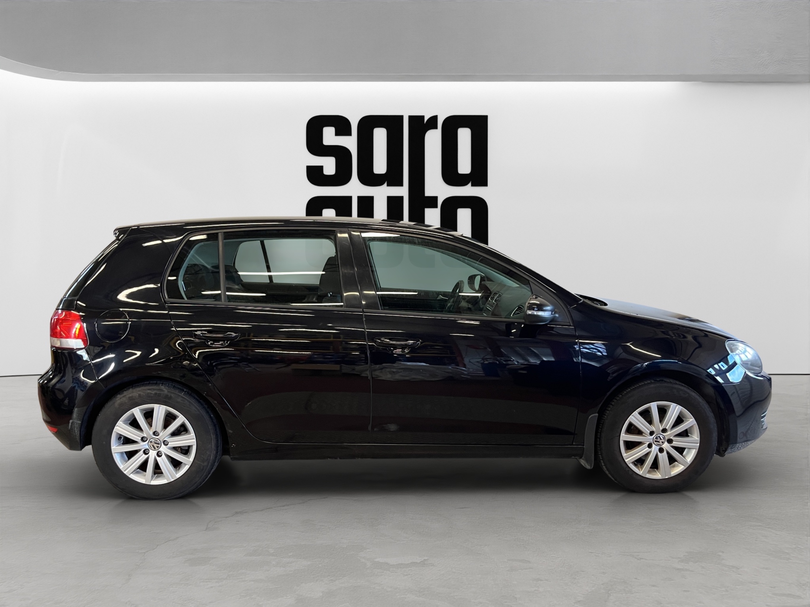 Volkswagen Golf 2011 – kuva 2