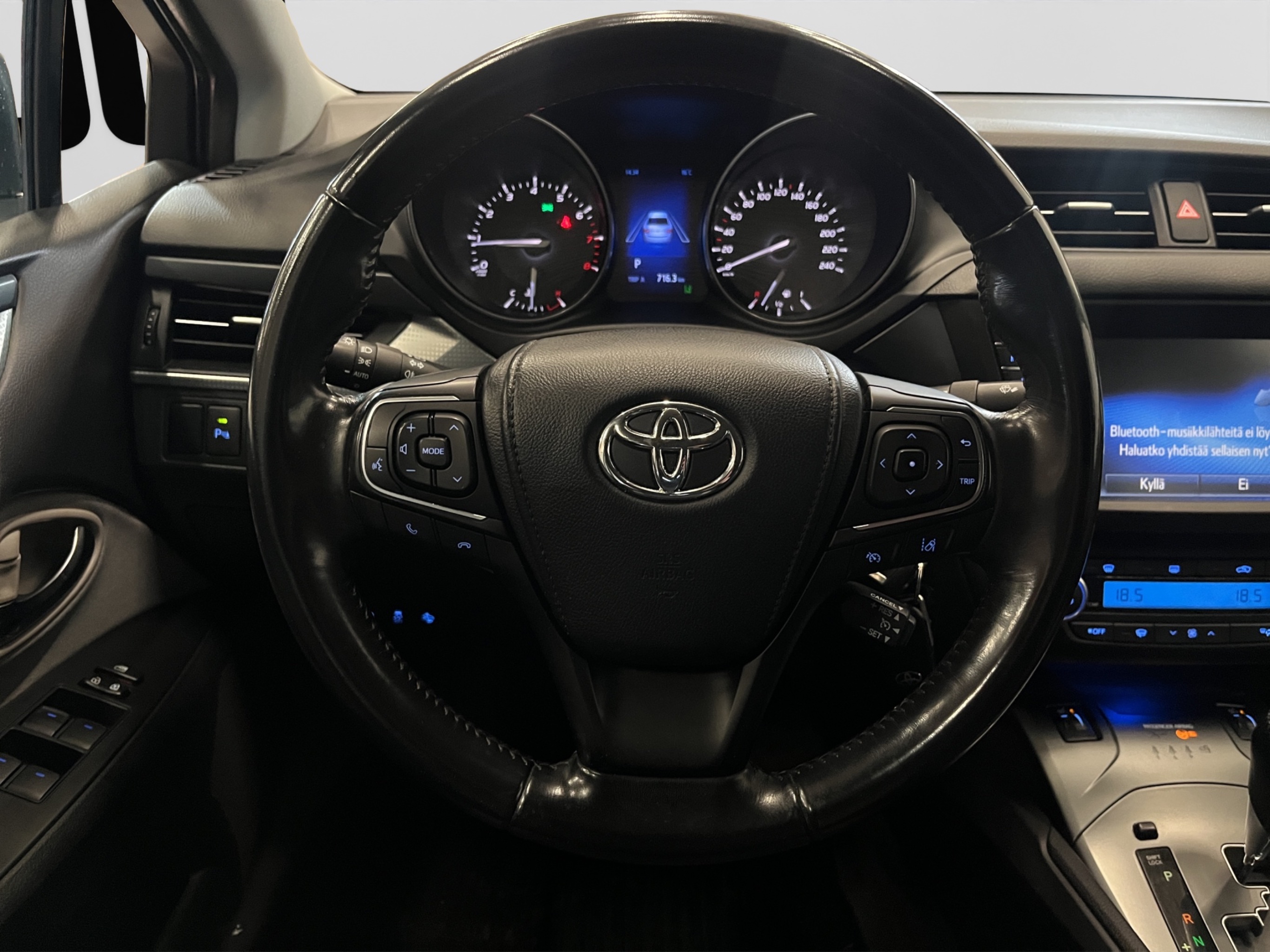 Toyota Avensis 2016 – kuva 19