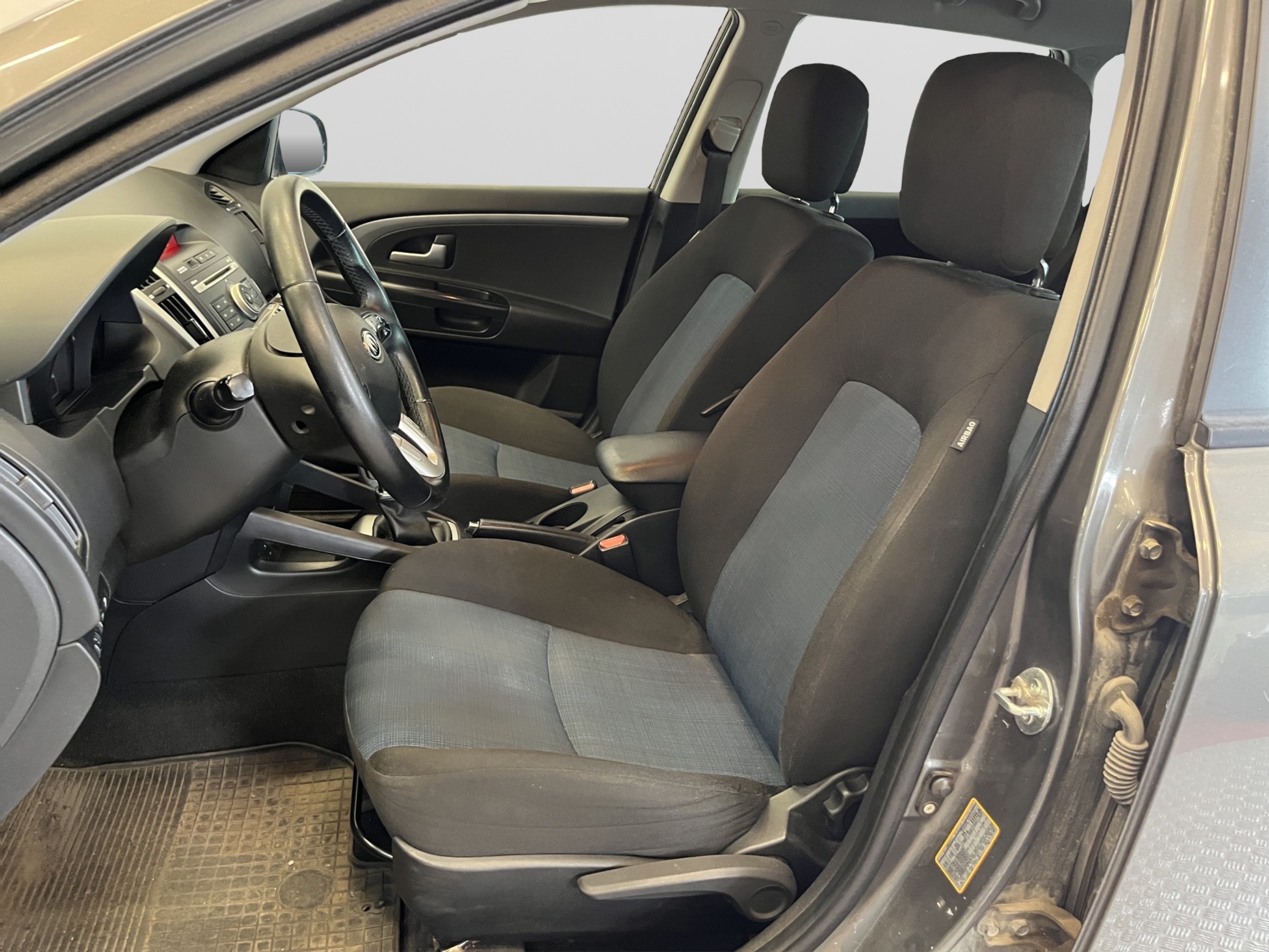 Kia Ceed 2011 – kuva 3