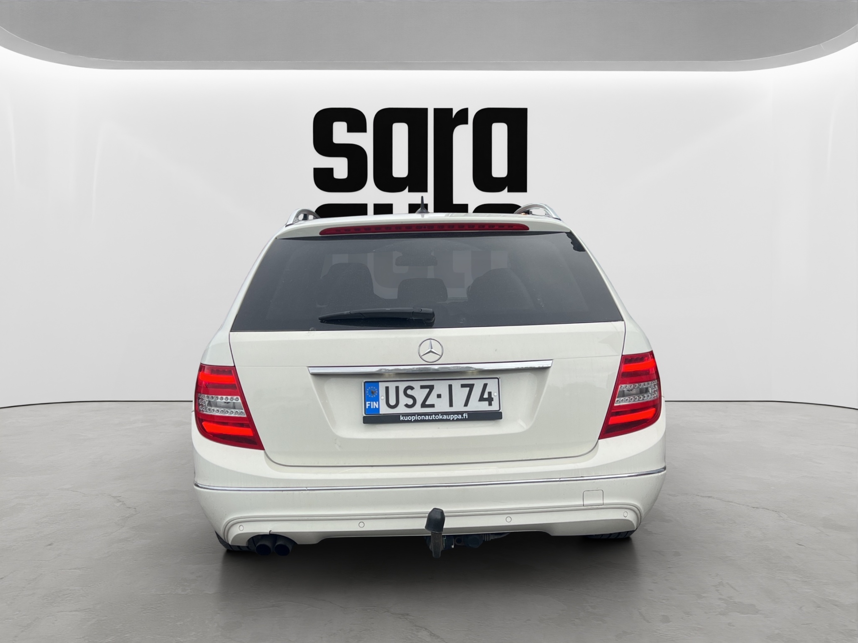 Mercedes-Benz C 2011 – kuva 4