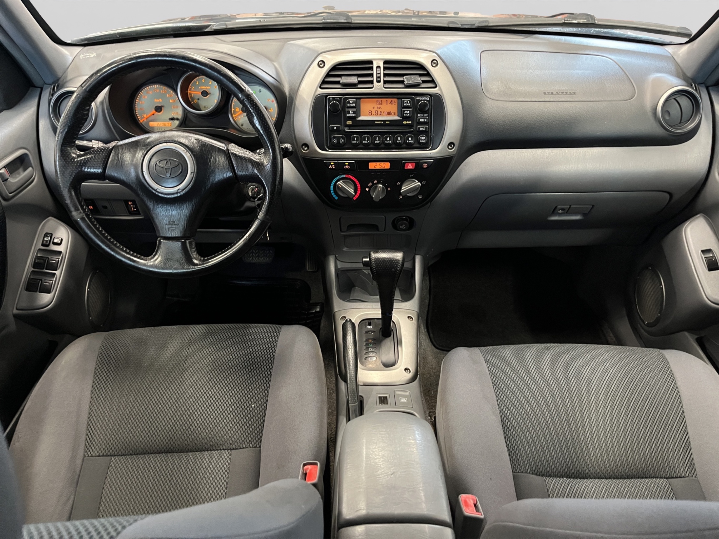 Toyota RAV4 2002 – kuva 15