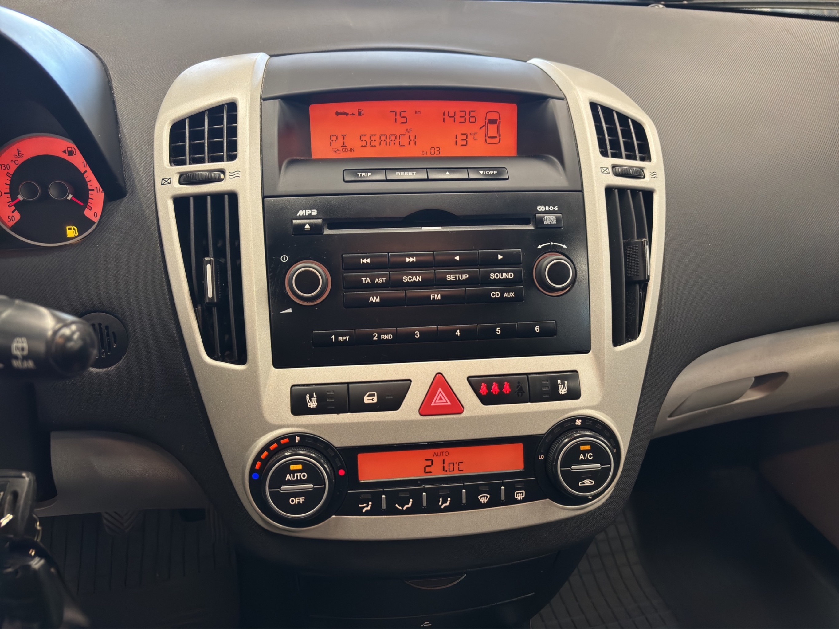 Kia Ceed 2008 – kuva 16