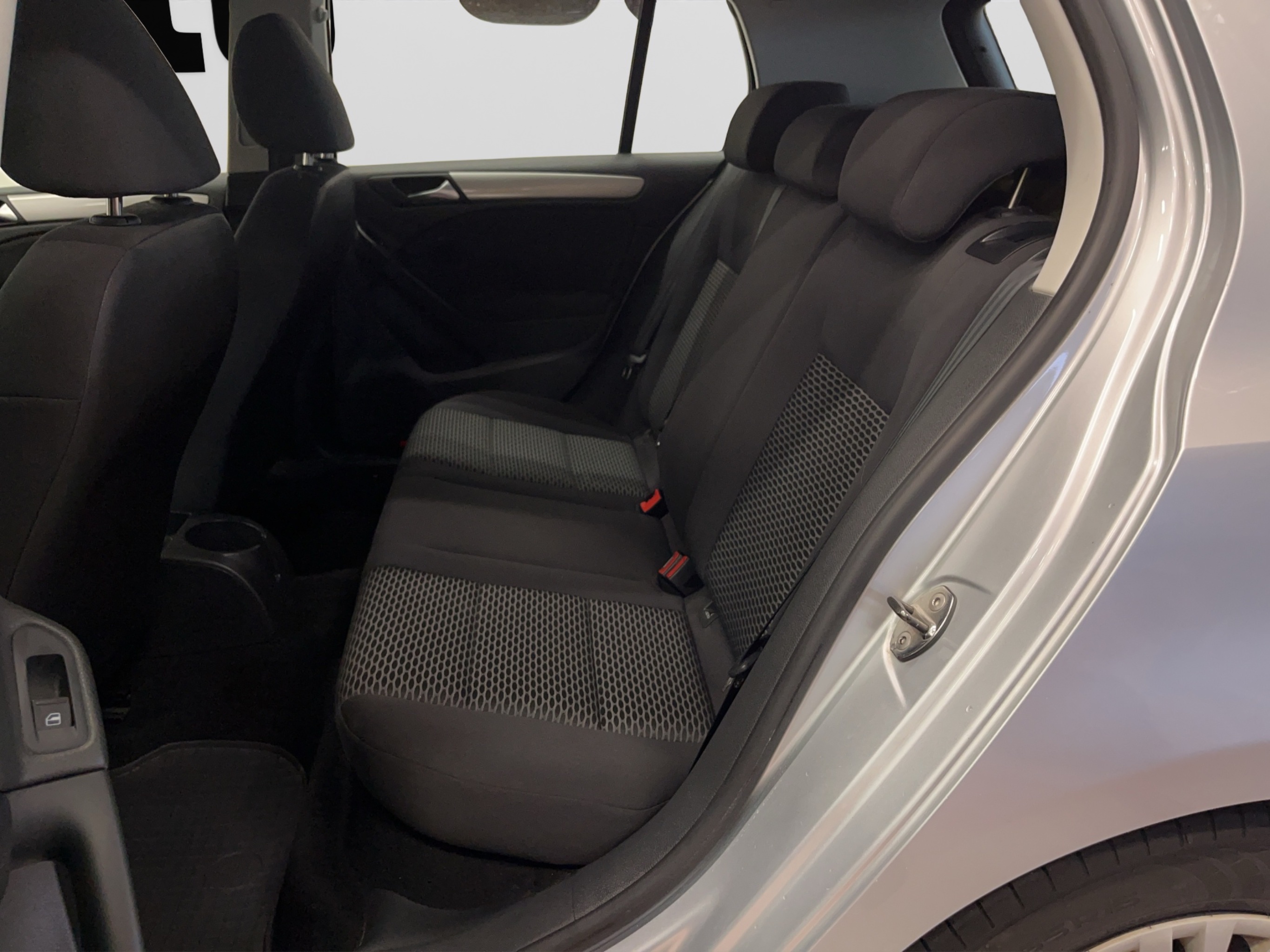 Volkswagen Golf 2010 – kuva 12