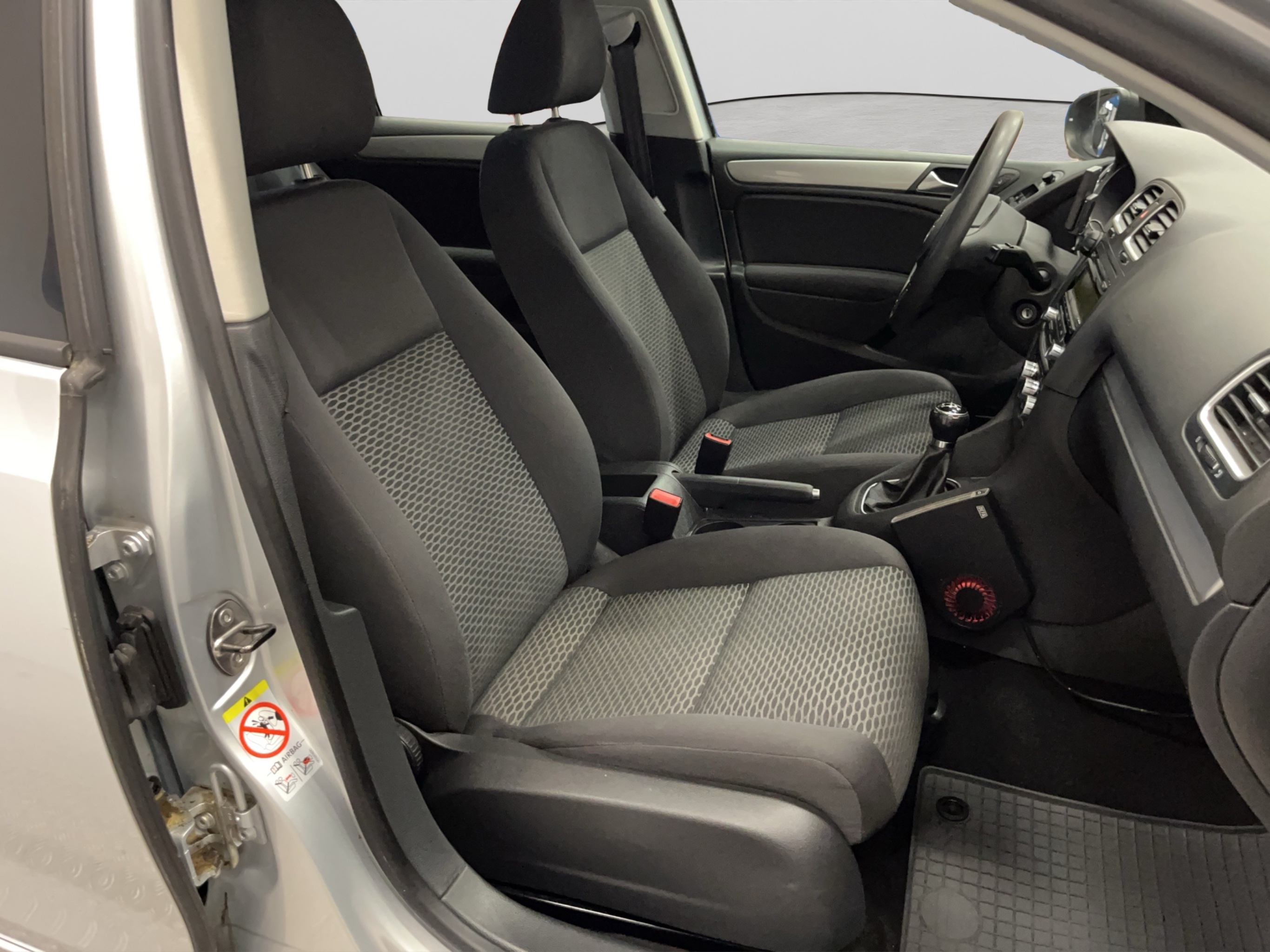 Volkswagen Golf 2010 – kuva 13