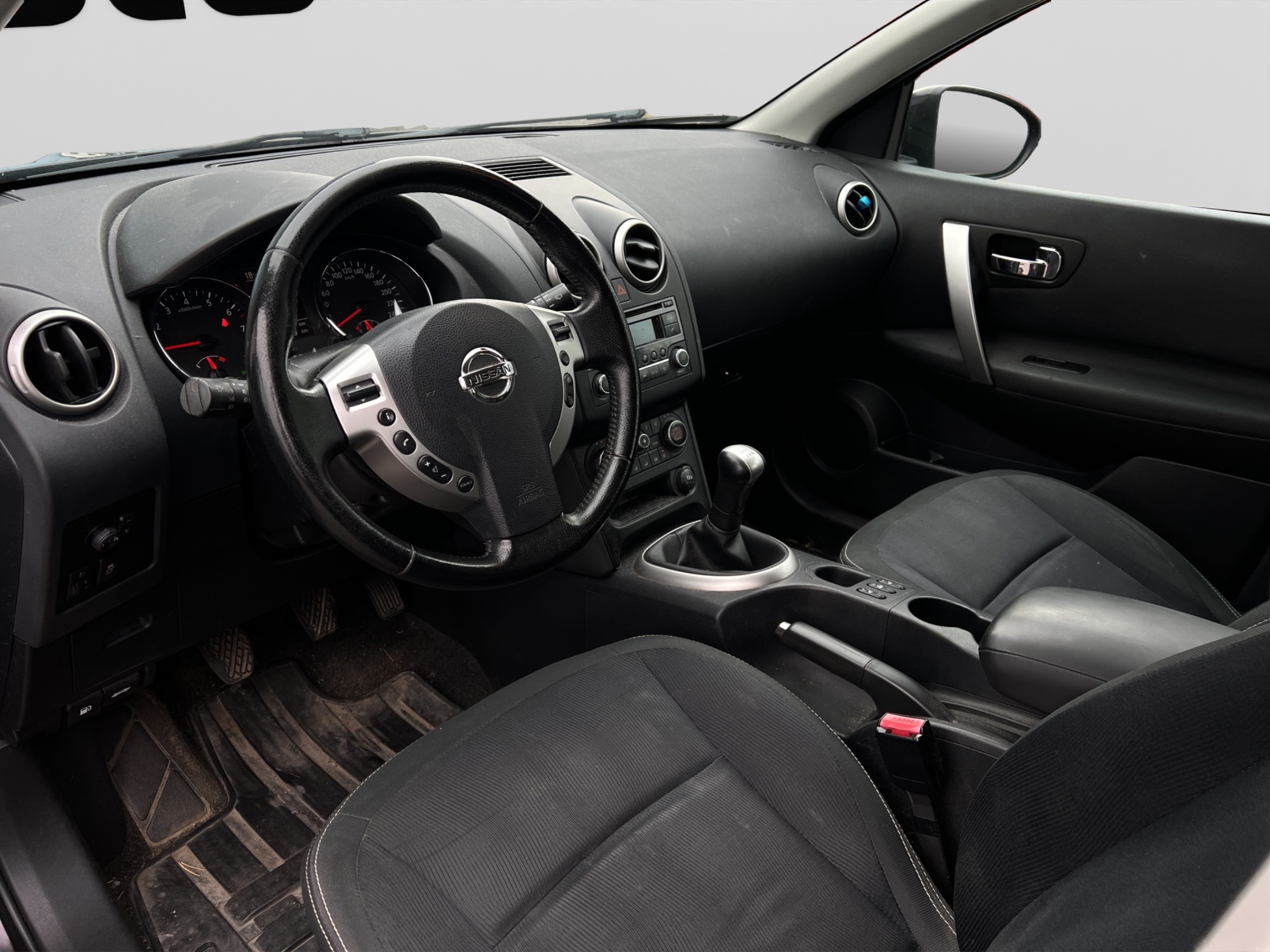 Nissan Qashqai 2011 – kuva 11