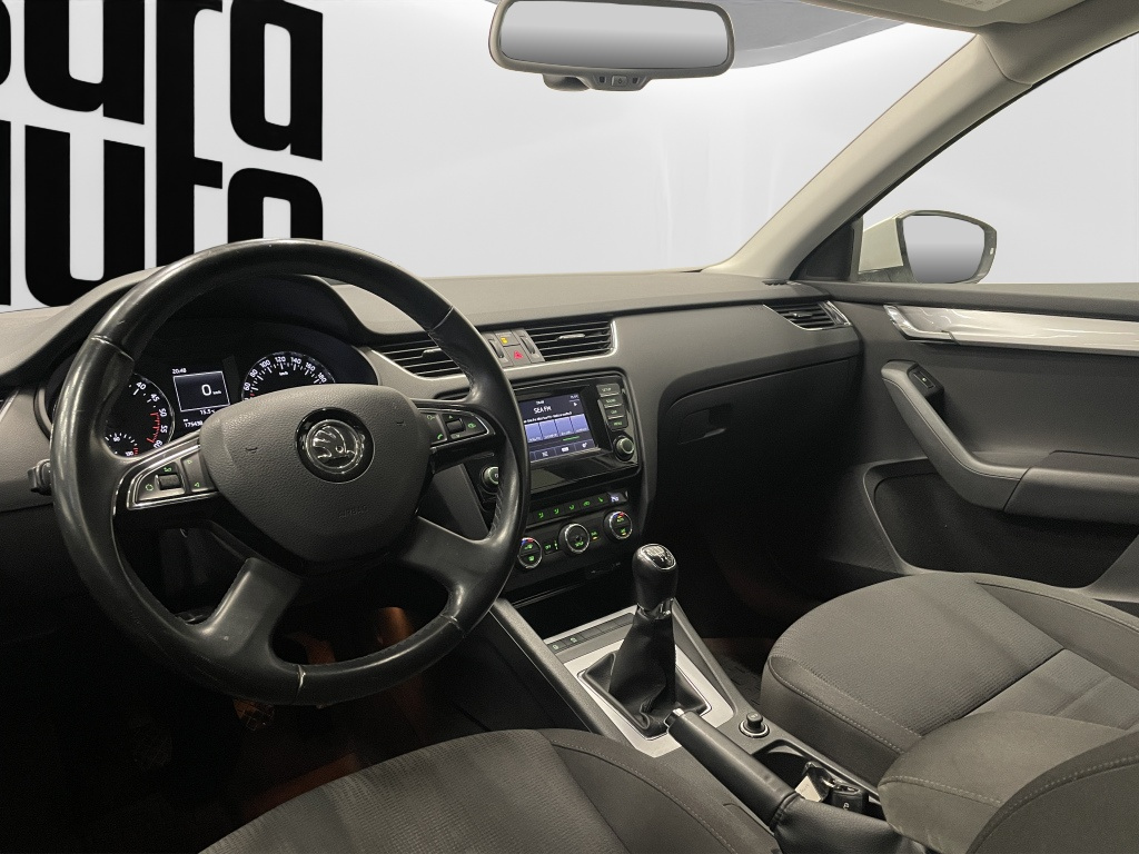 Skoda Octavia kuva 10