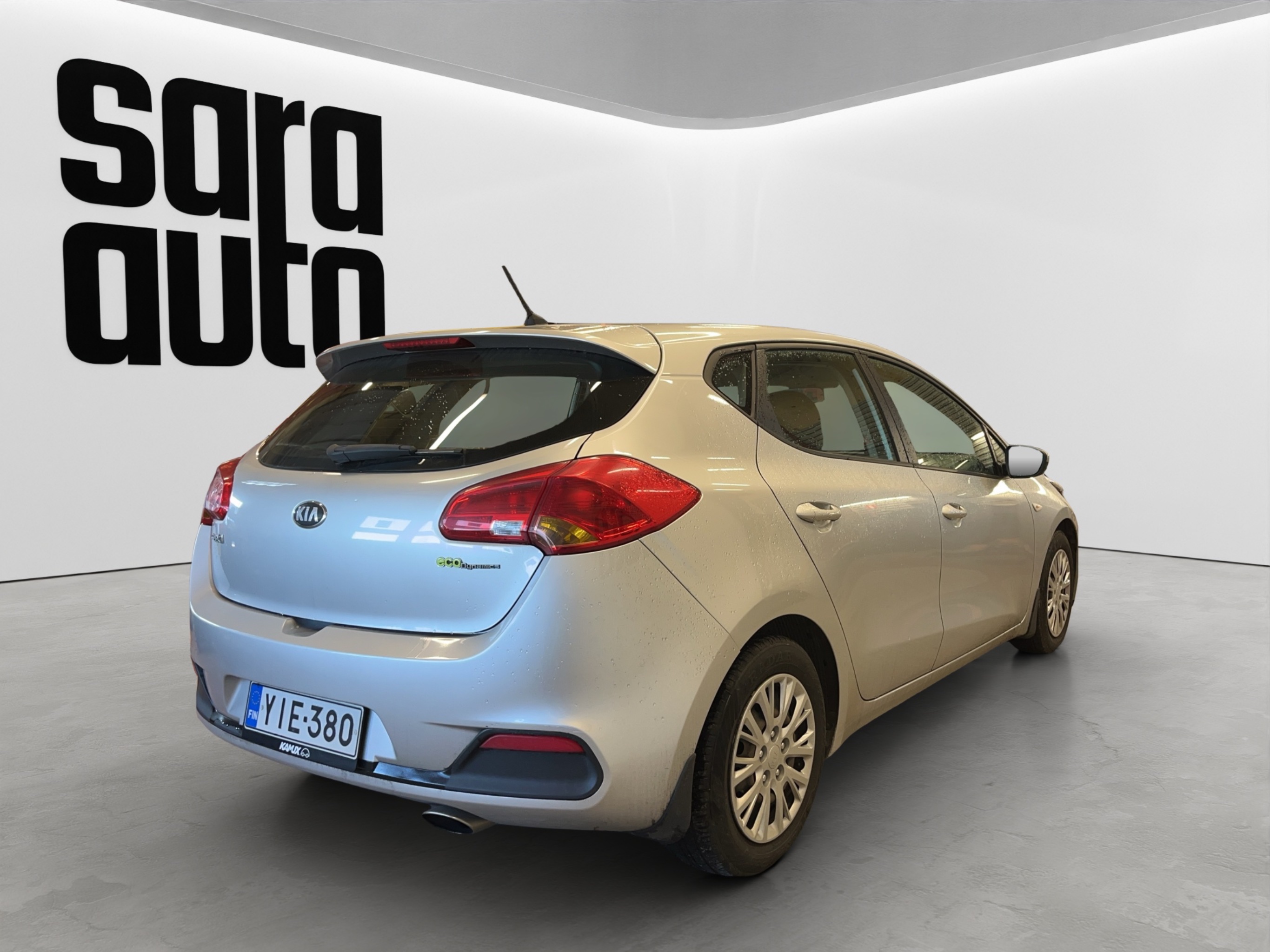 Kia Ceed 2013 – kuva 2