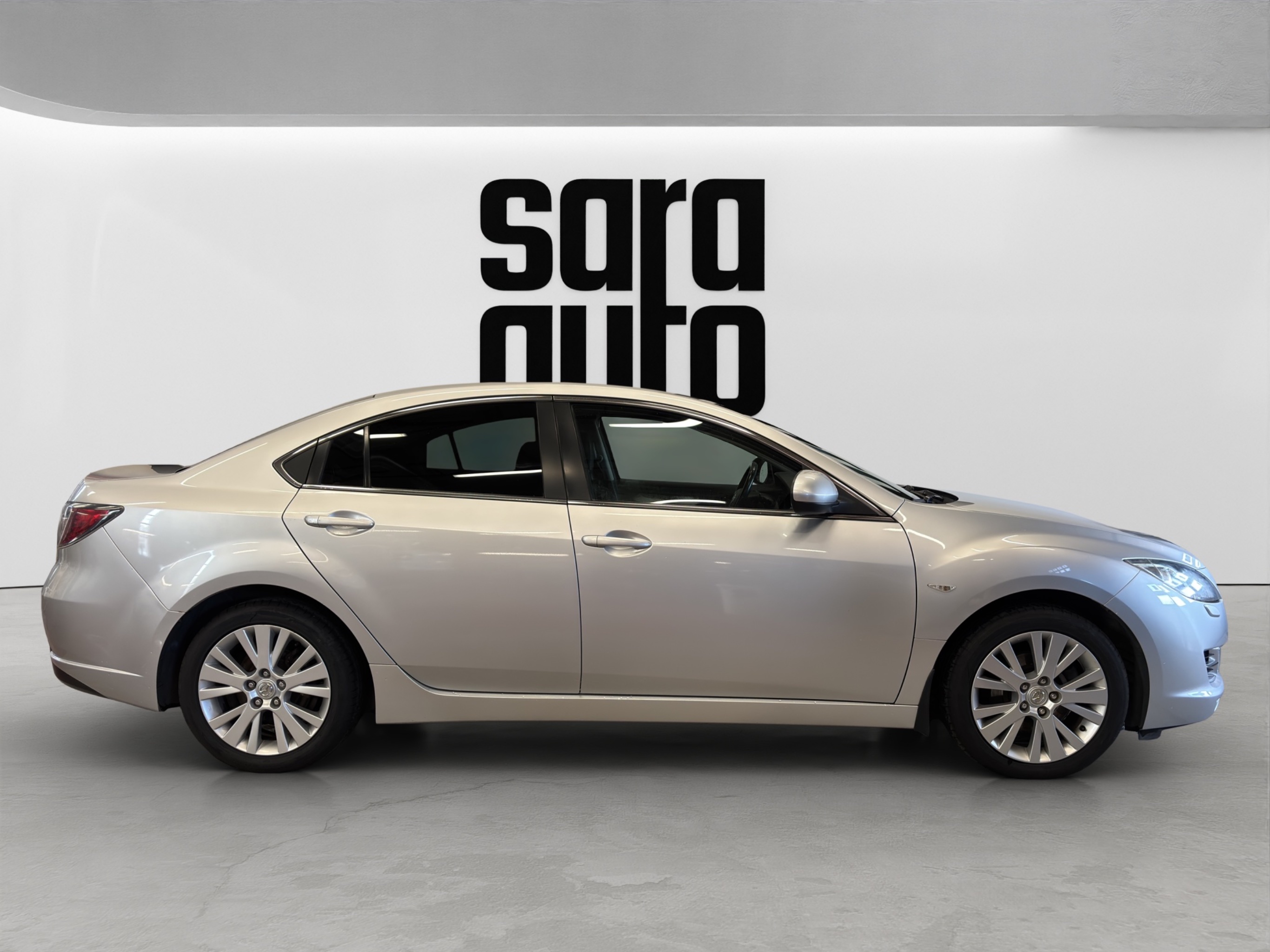 Mazda 6 2010 – kuva 2