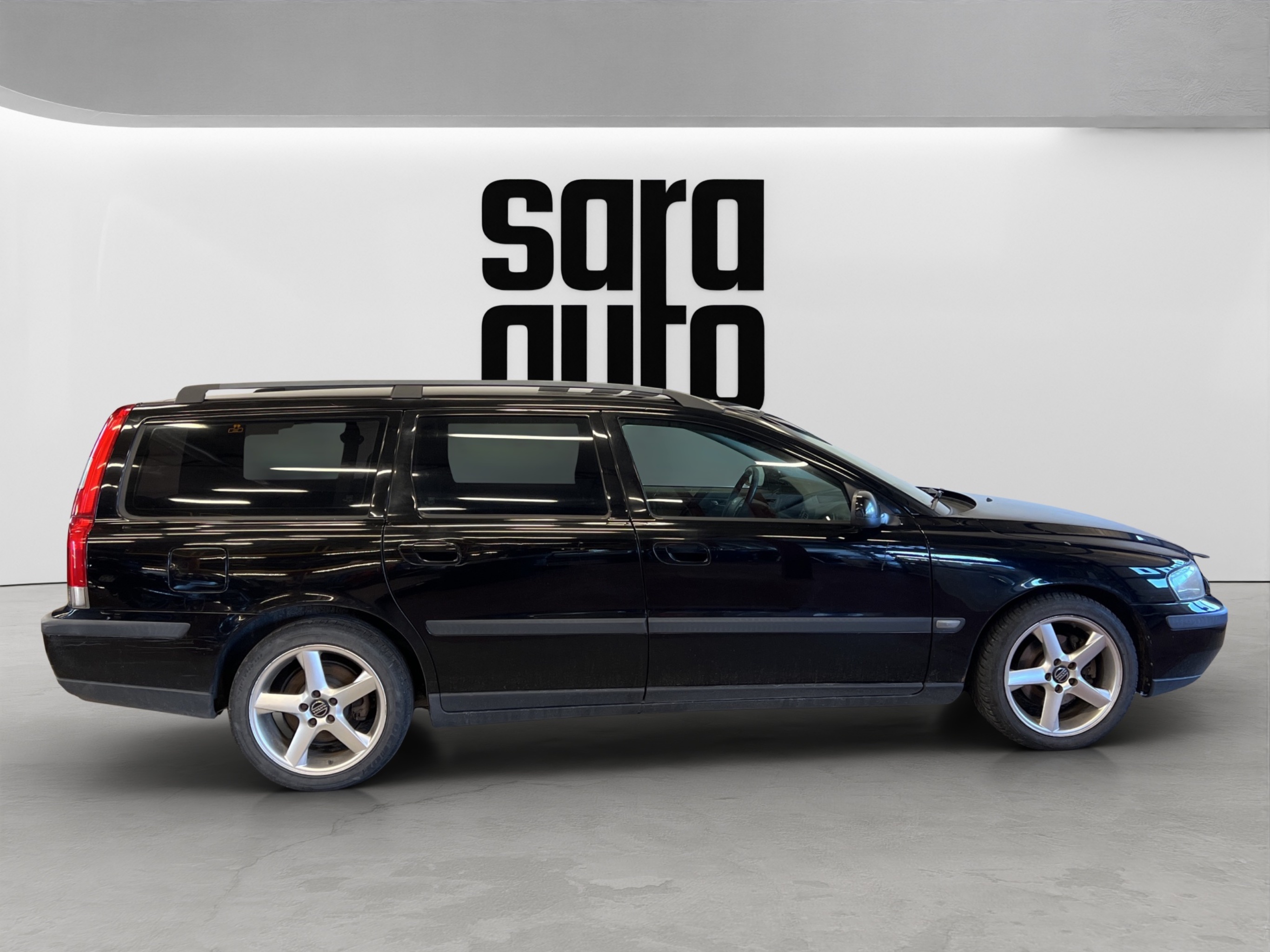 Volvo V70 2001 – kuva 2