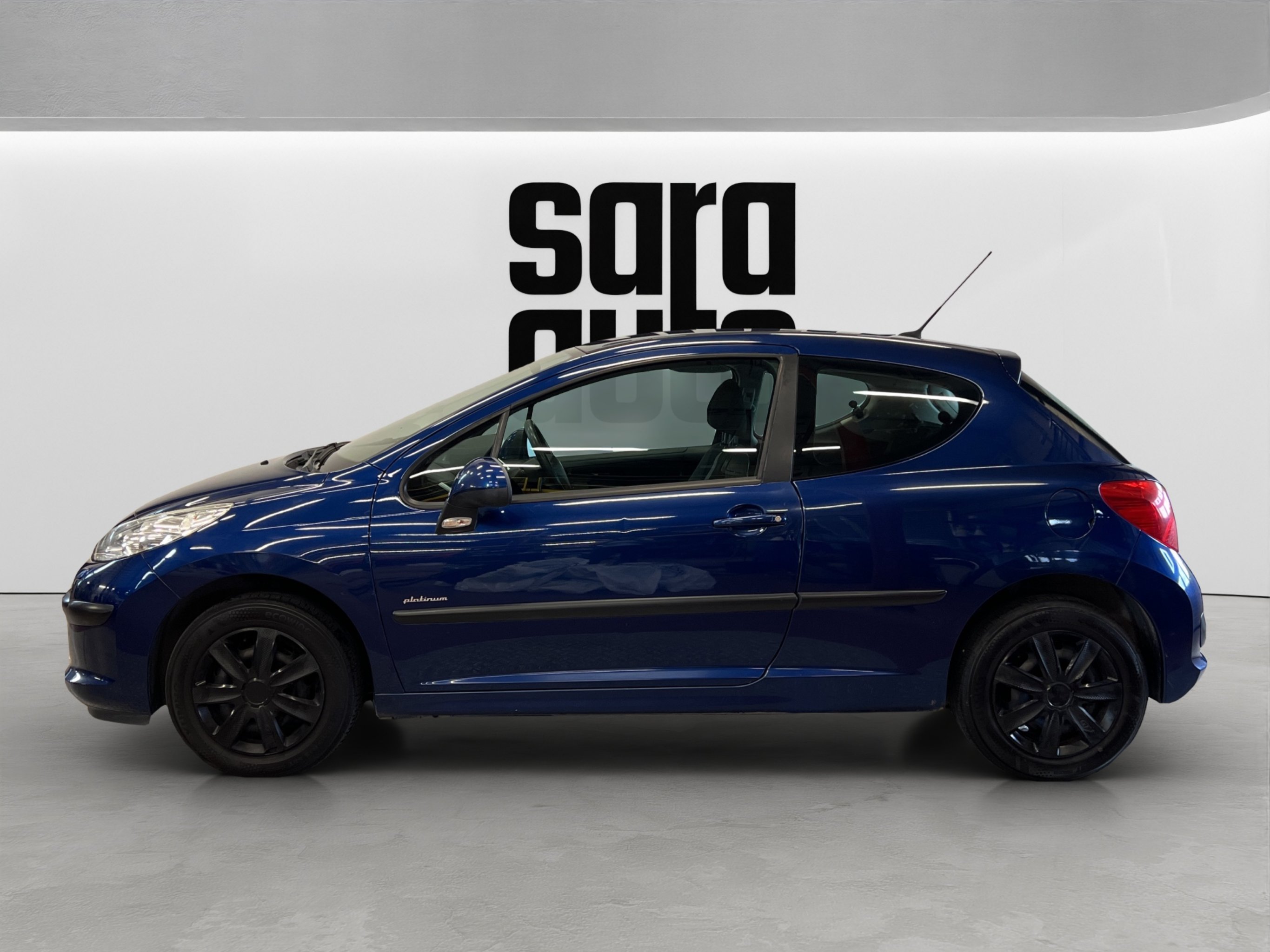 Peugeot 207 2009 – kuva 7